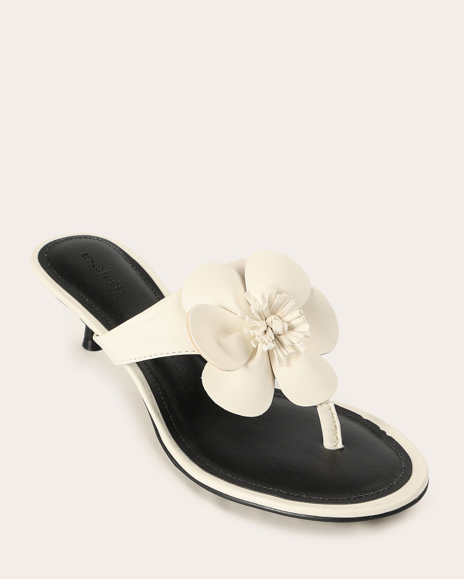 Tamanco salto baixo fino com flor - off-white