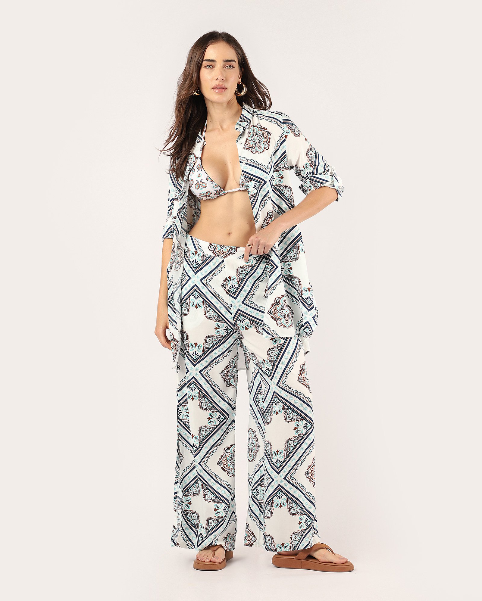 Saída de praia calça pantalona paisley - multicor