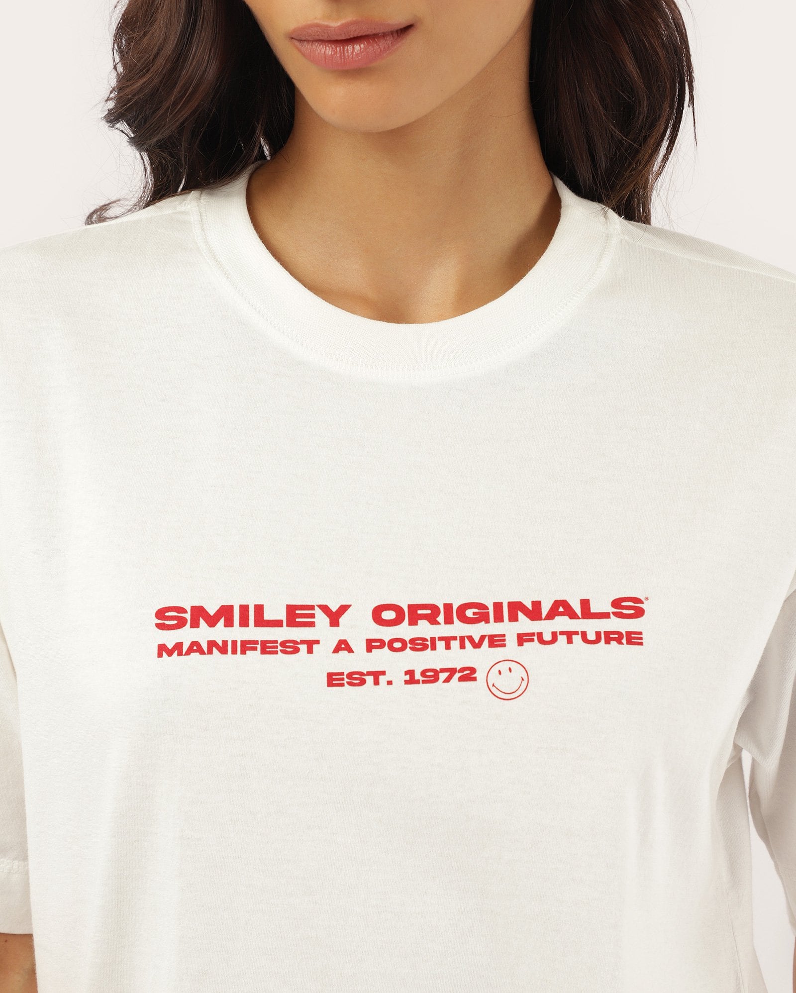 Camiseta feminina oversized Originals - branca | The Smiley Company — foto 4