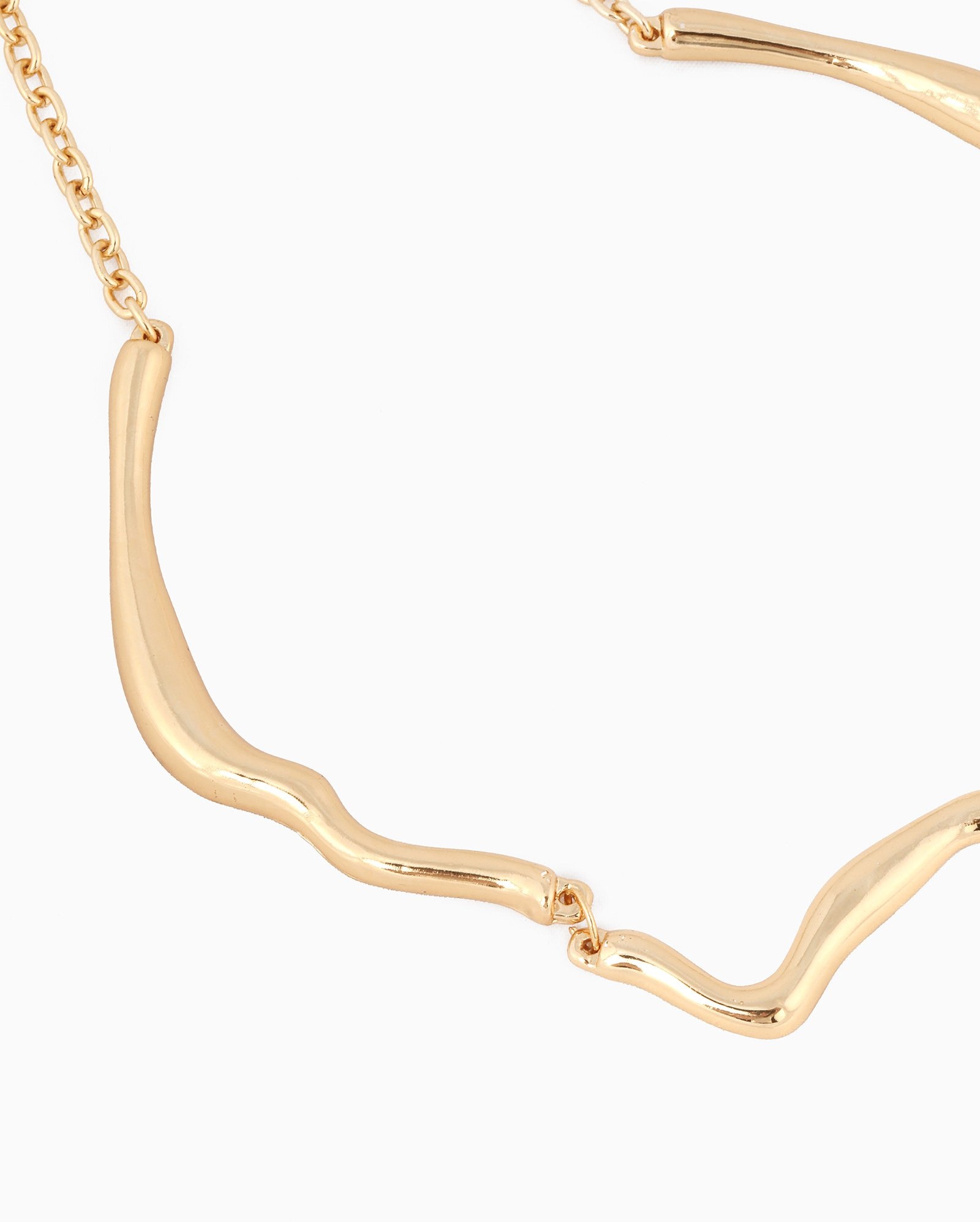 Colar feminino formas orgânicas dourado