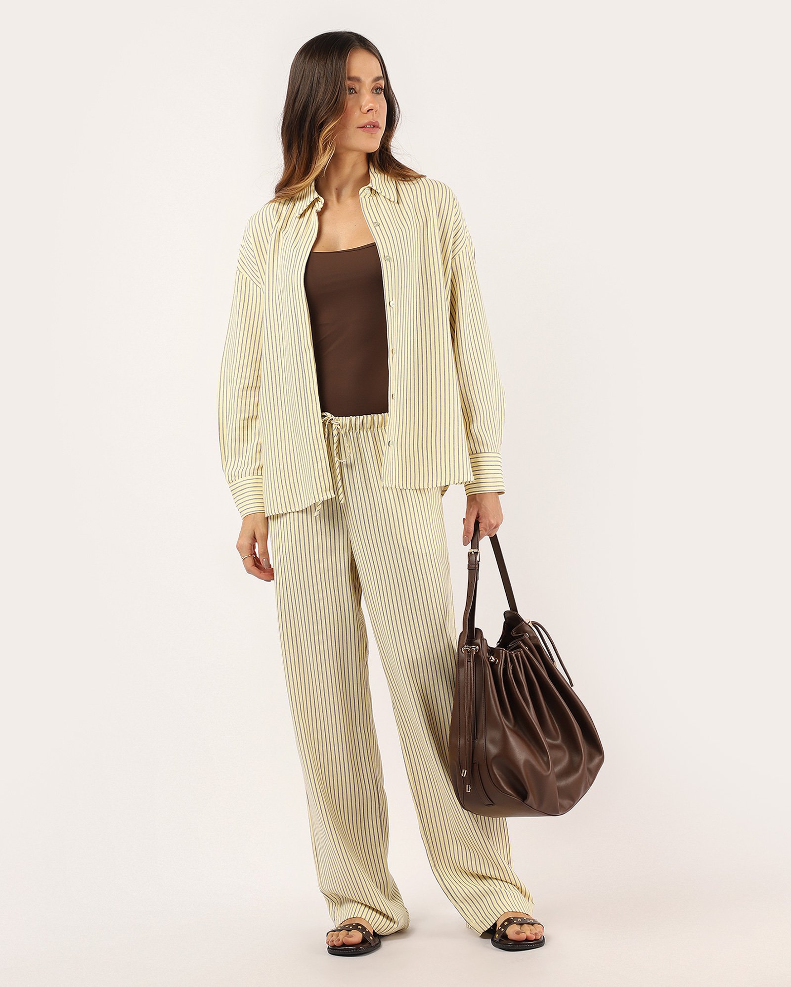 Calça feminina pantalona em viscose cós elástico - Amarelo Claro
