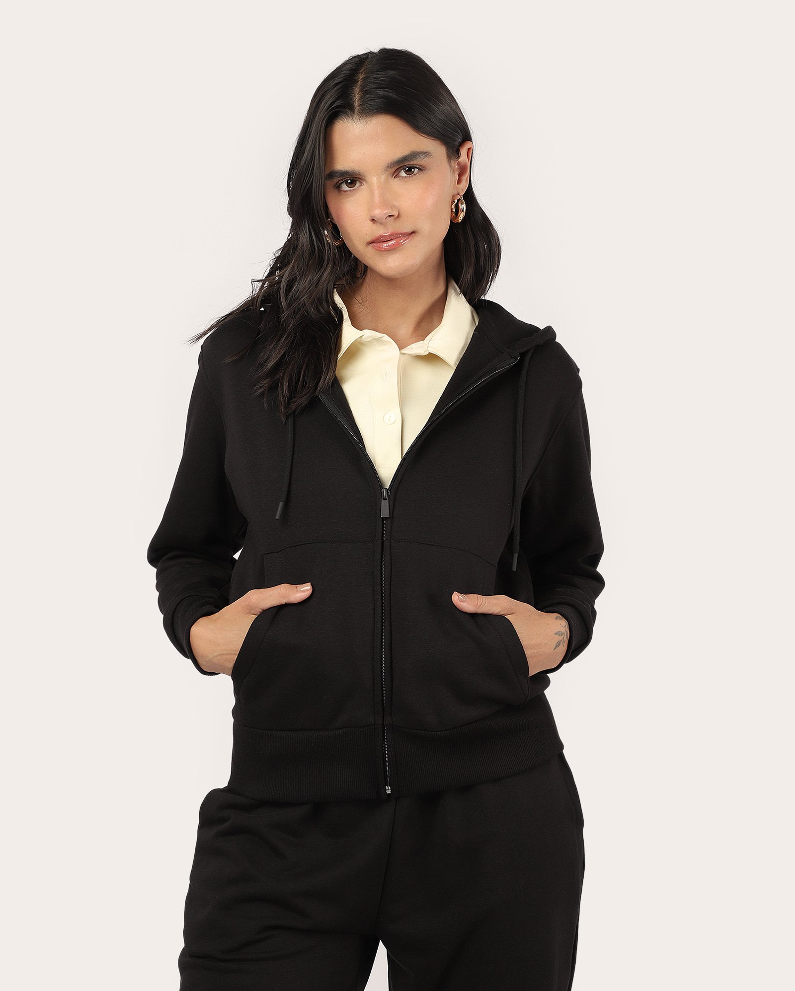 Jaqueta de moletom feminina básica com bolsos - Preto