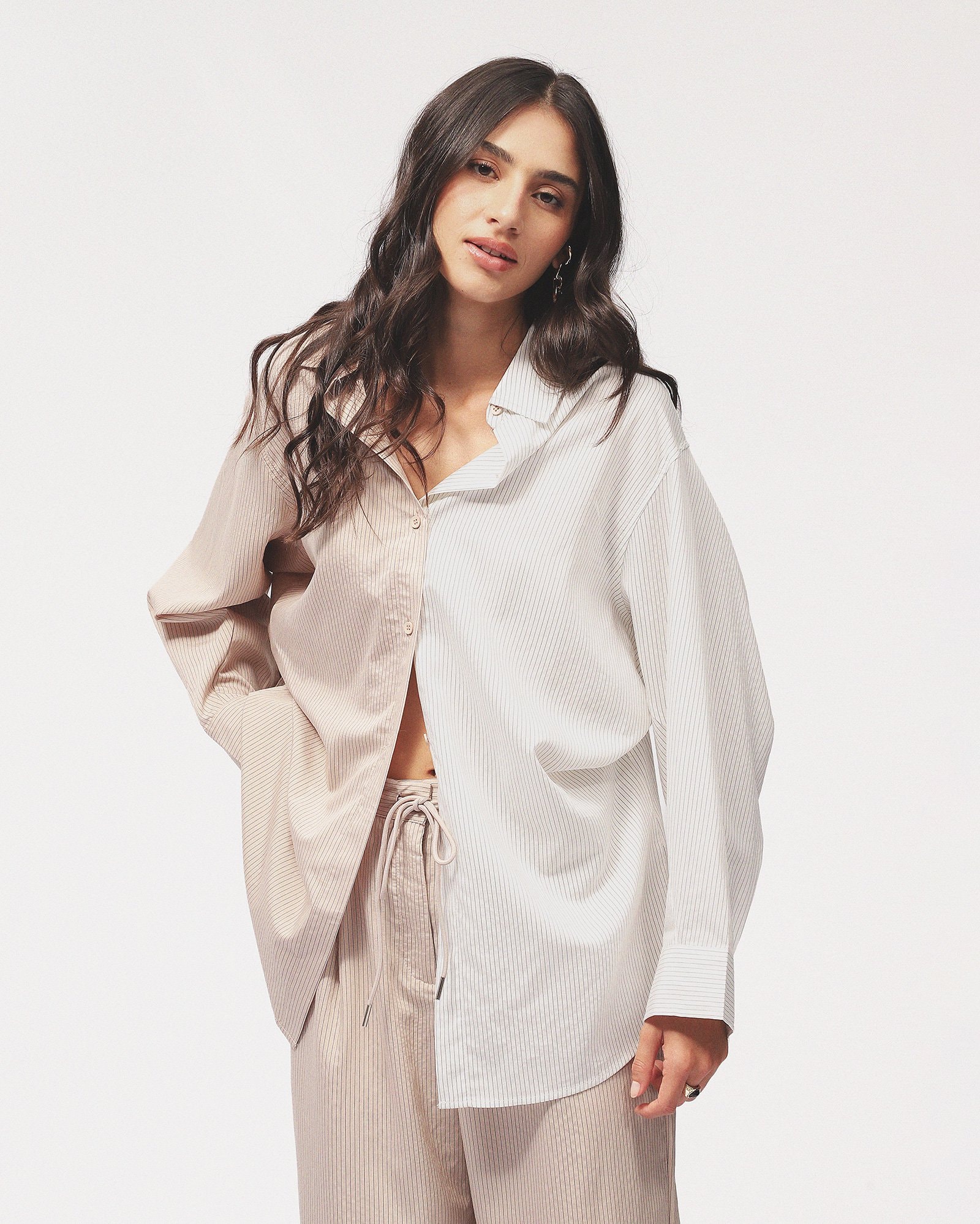 Camisa feminina risca de giz com viscose - multicor