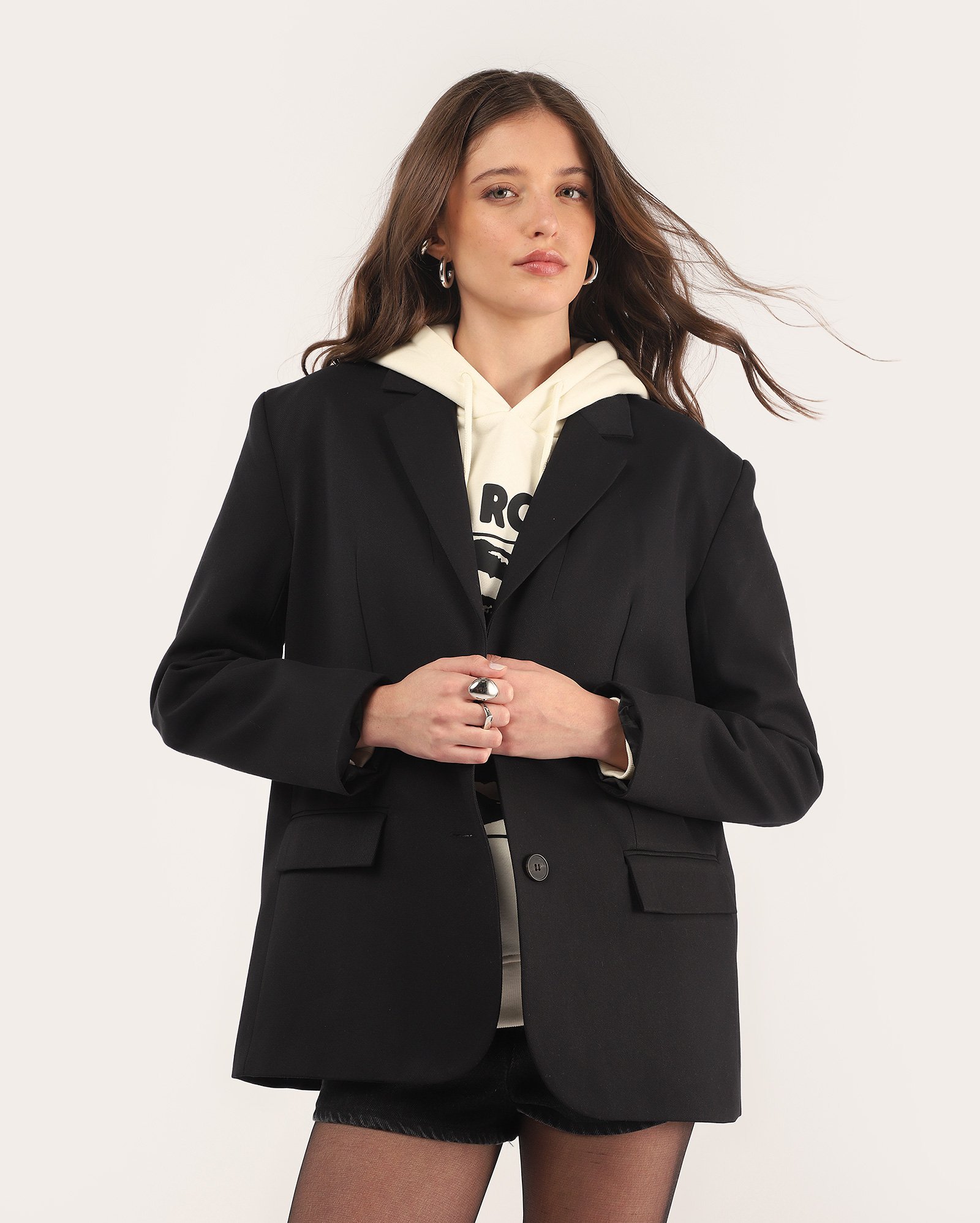 Blazer feminino alongado - preto