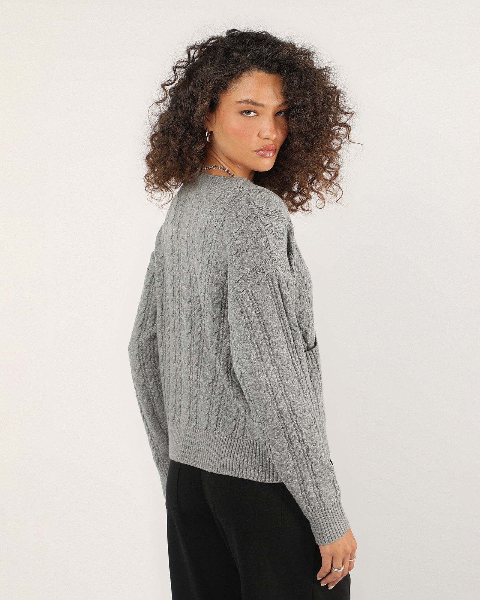 Riachuelo | Cardigan feminino em tricot traçado com bolso - Cinza
