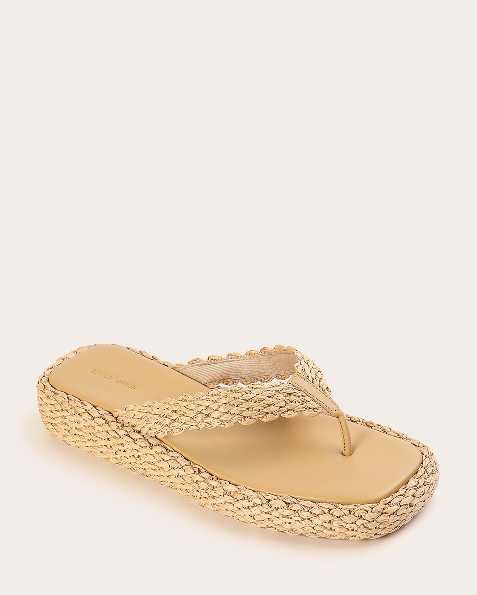 Sandália feminina flatform com tiras trançadas - Bege