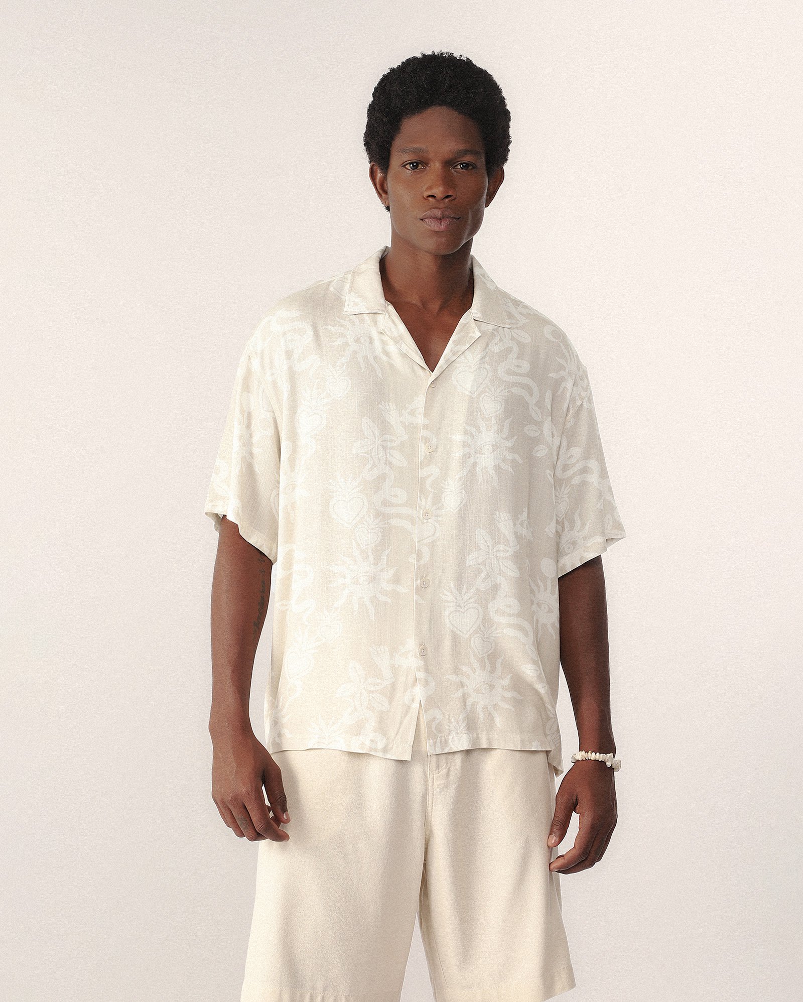 Camisa Viscose Helô Rocha - bege — foto 2