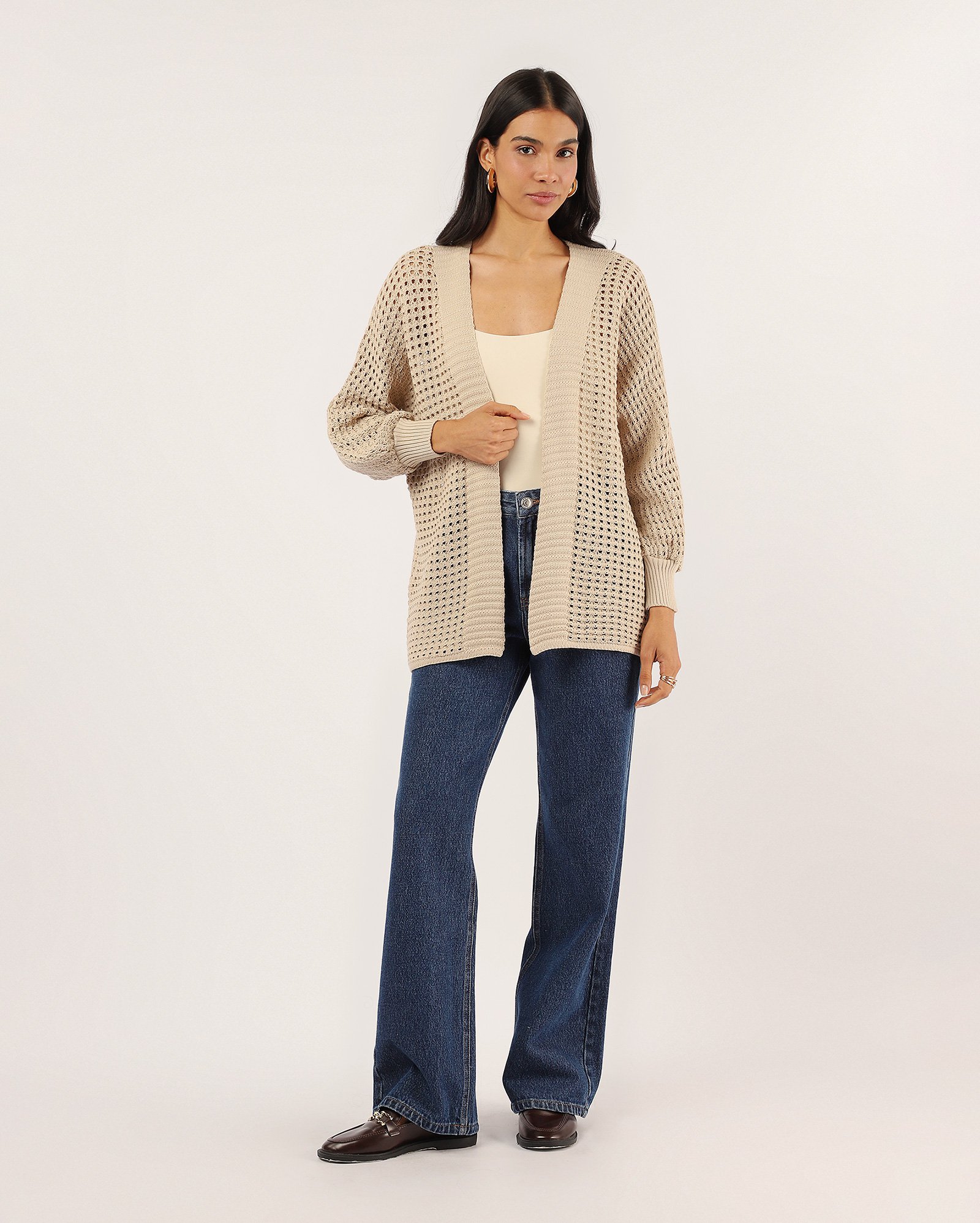 Cardigan feminino alongado em tricot - bege