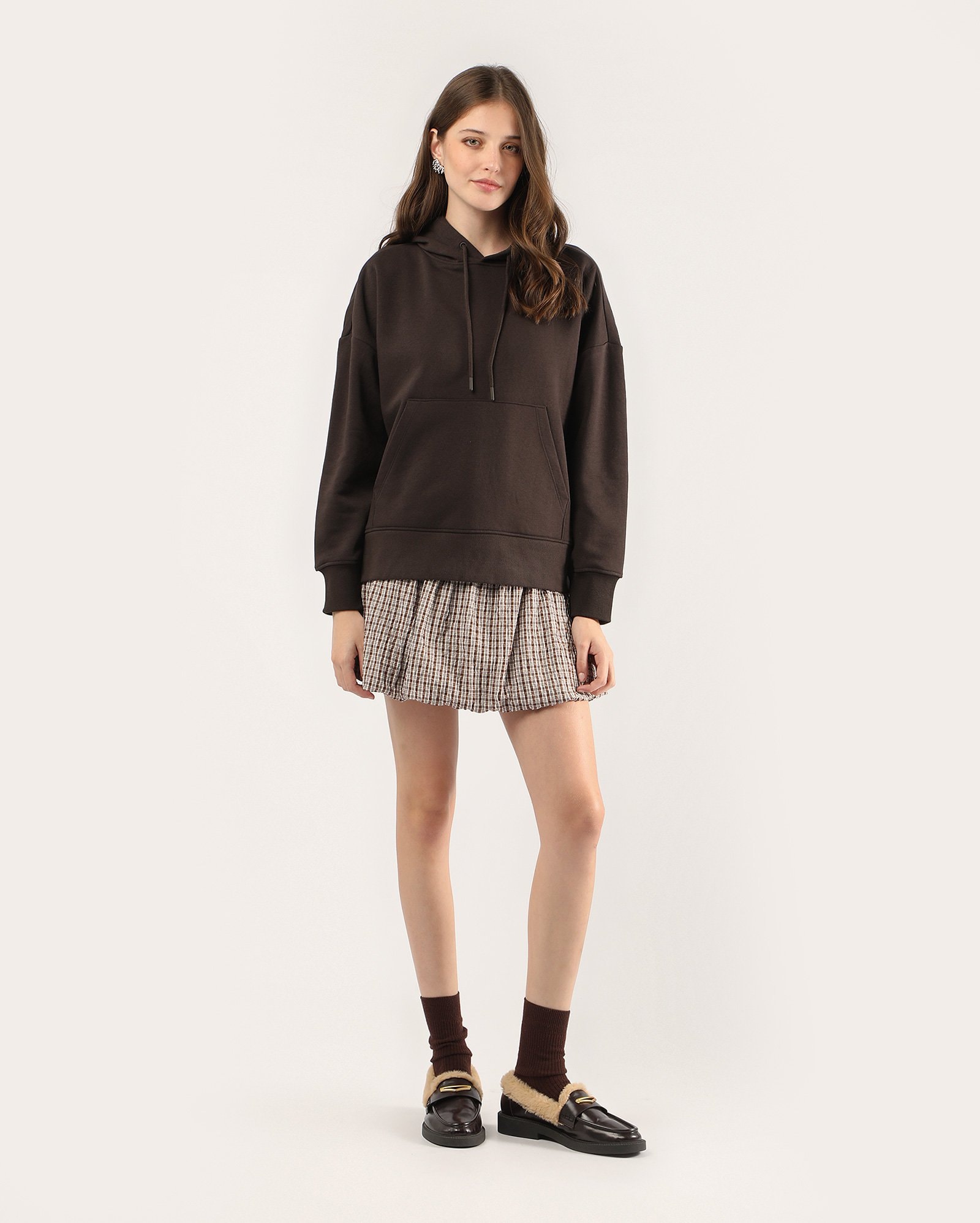Blusa de moletom feminino fechado básico - marrom