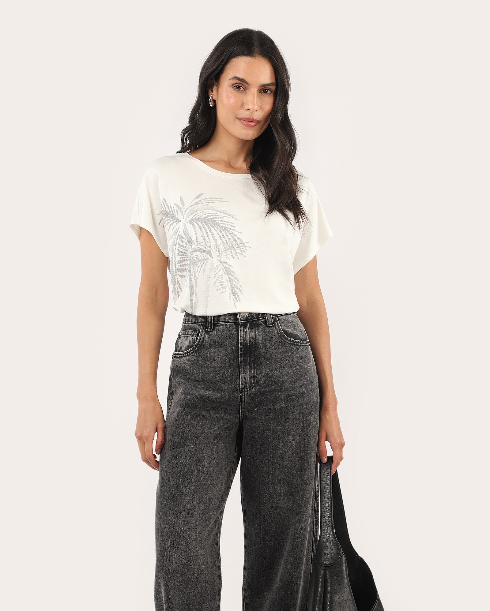 Blusa feminina ampla com viscose e brilho - off-white