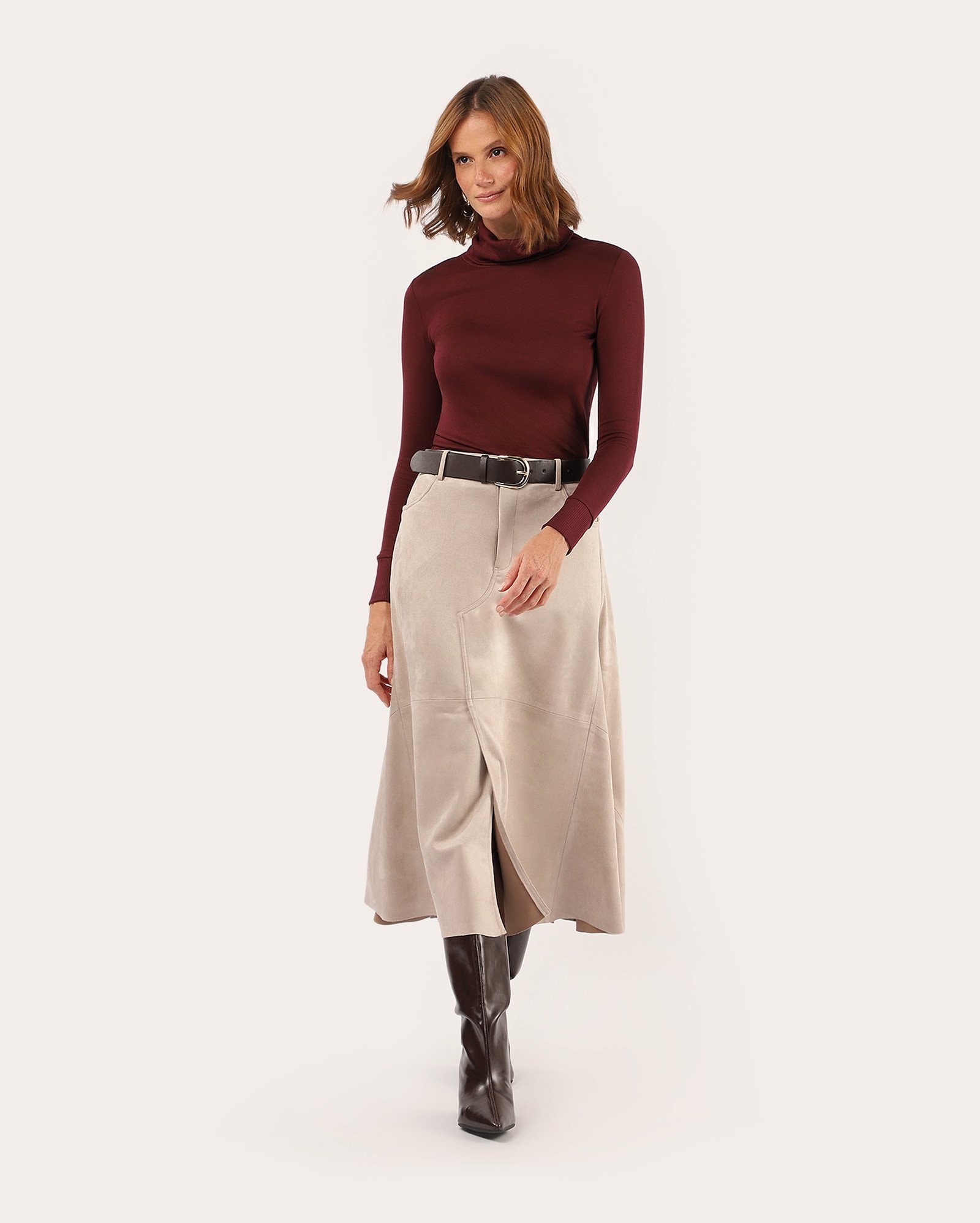 Saia midi evasê em suede - bege
