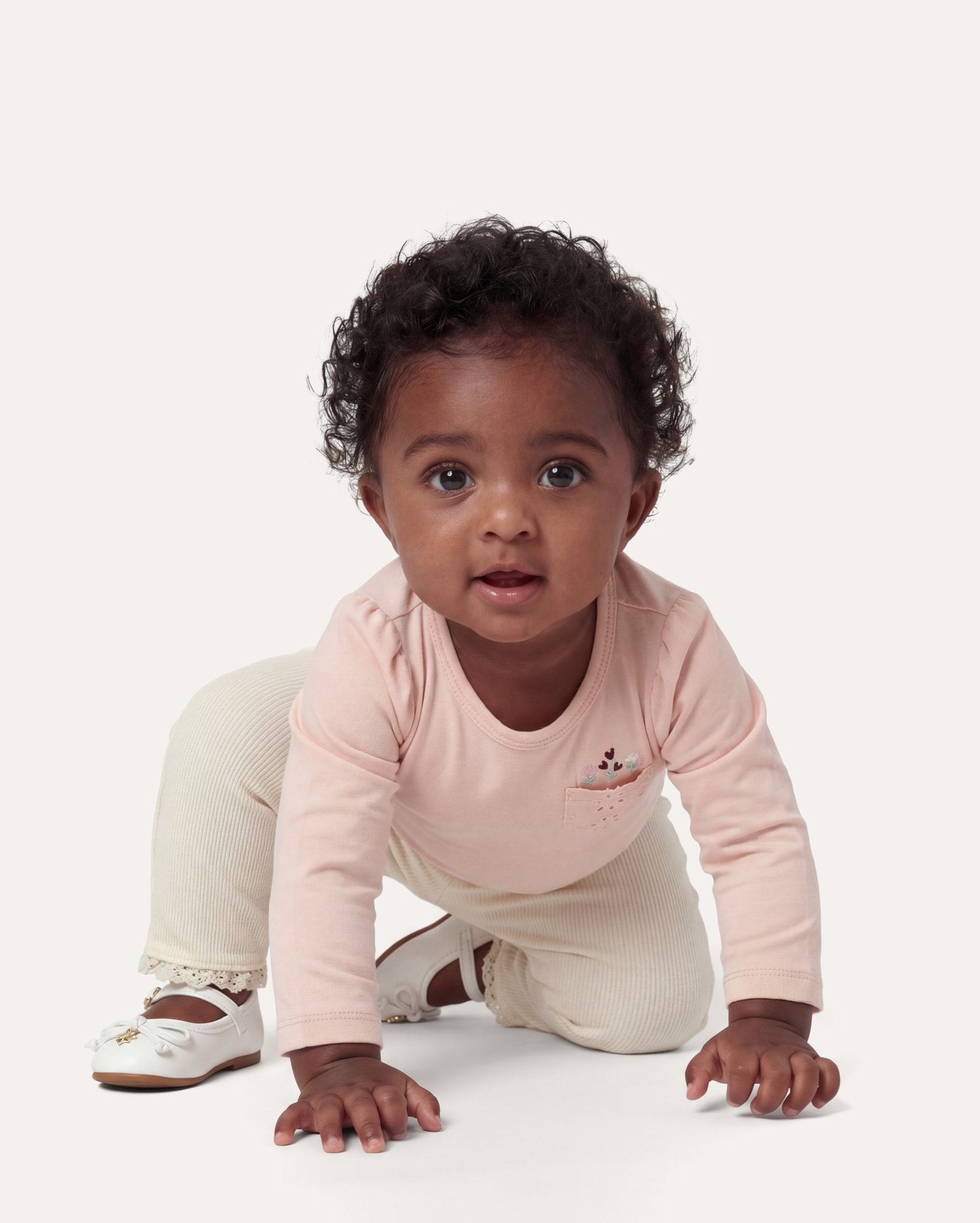 Body bebê com bordado floral manga bufante - rosa
