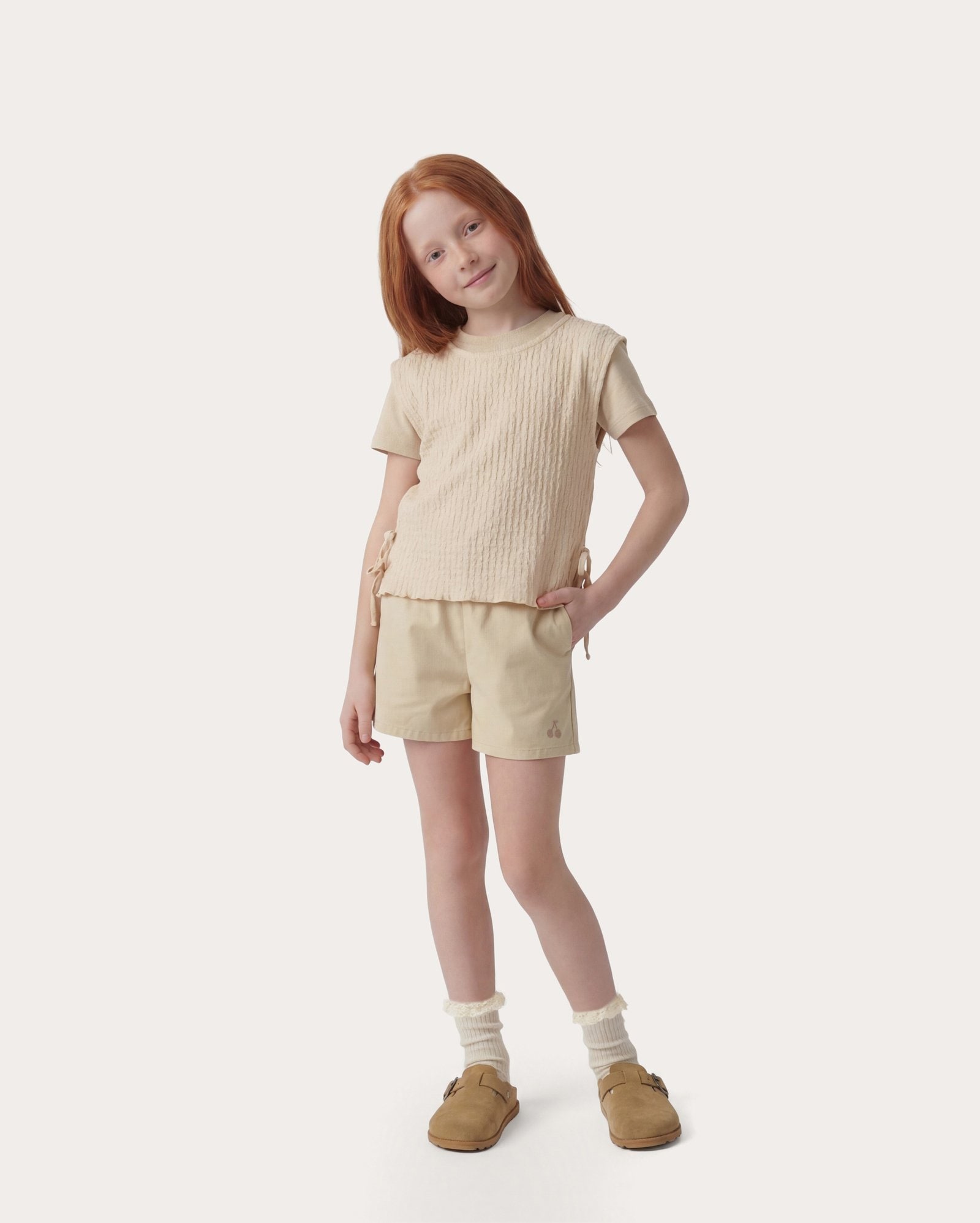 Short infantil boxer com bordado 6-14A - bege