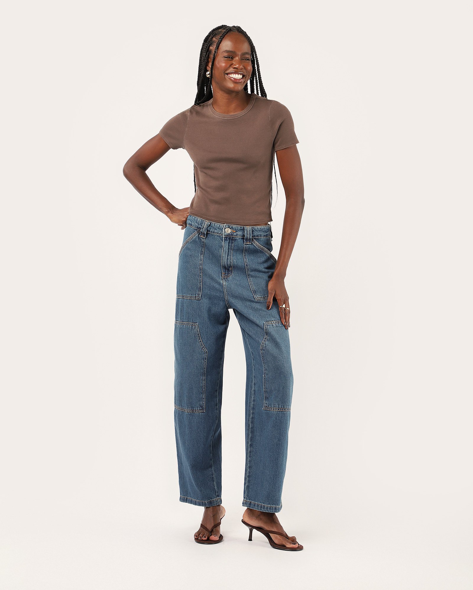 Calça jeans feminina barrel - denim médio | Pool Jeans