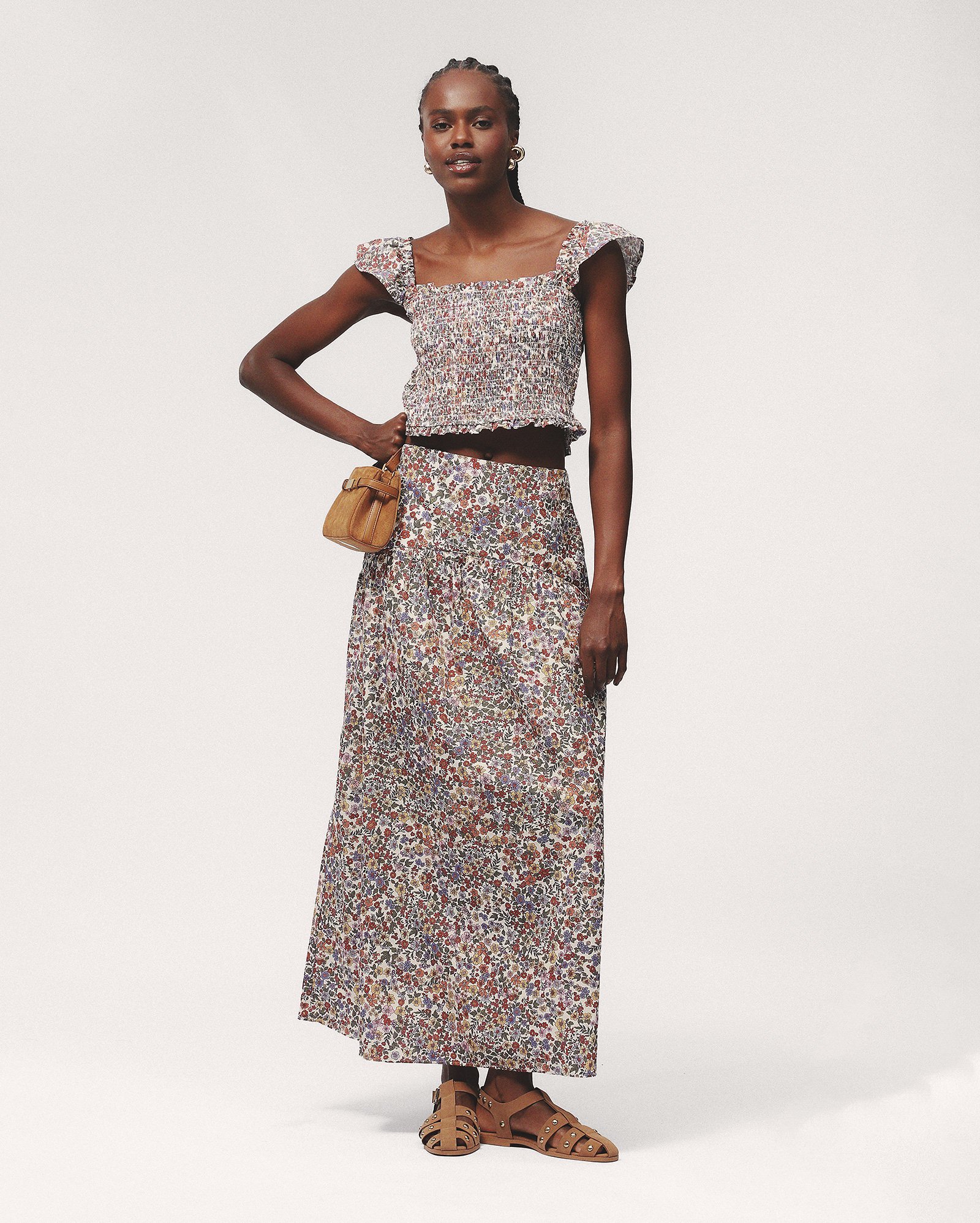 Saia midi evasê floral - multicor
