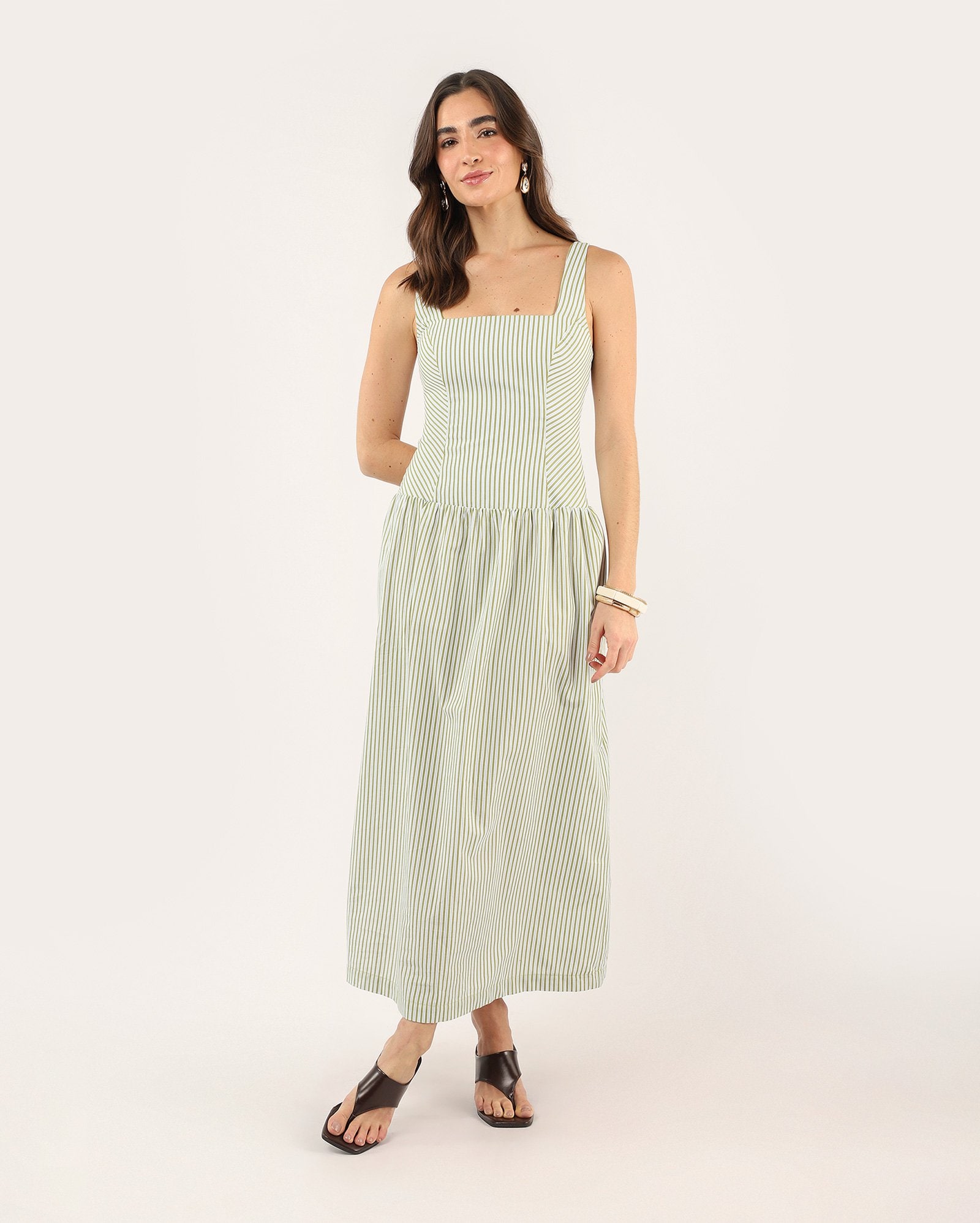 Vestido midi listrado cintura baixa - verde