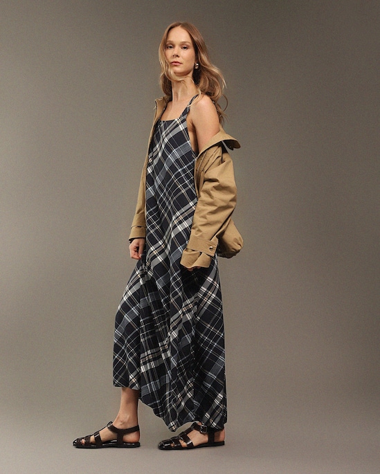 Vestido midi reto em viscose - azul