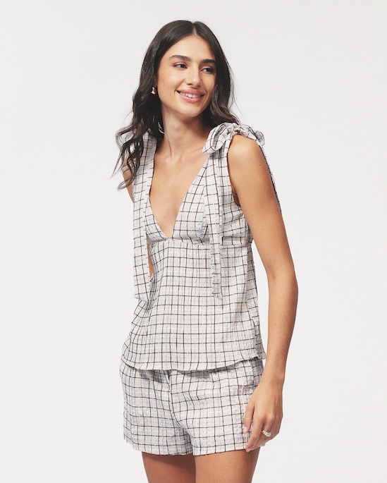 Regata feminina quadriculada com viscose e laço - multicor