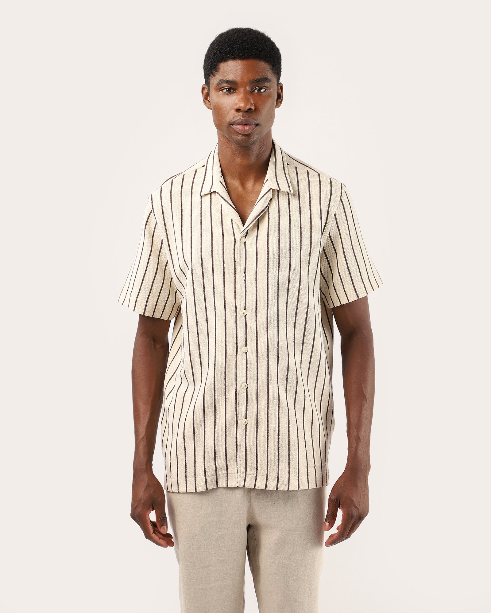 Camisa masculina regular texturizada listrada - bege