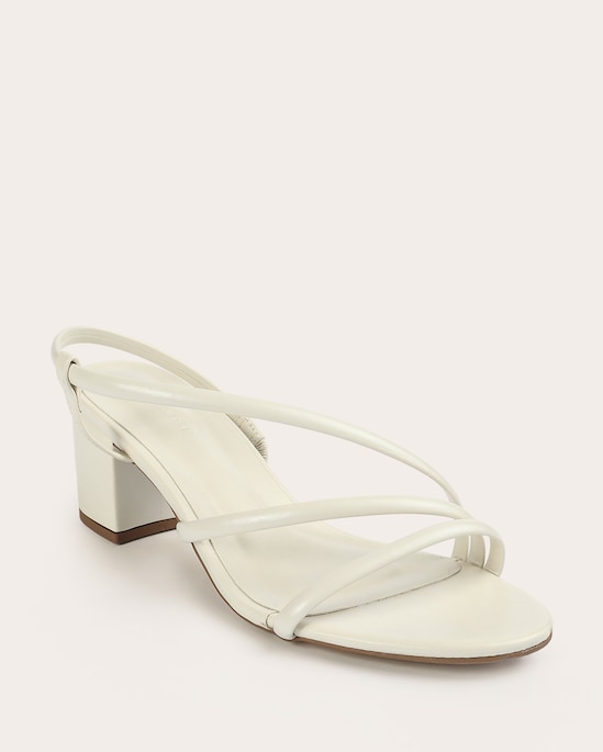 Sandália com tiras transpassadas salto robusto - branca