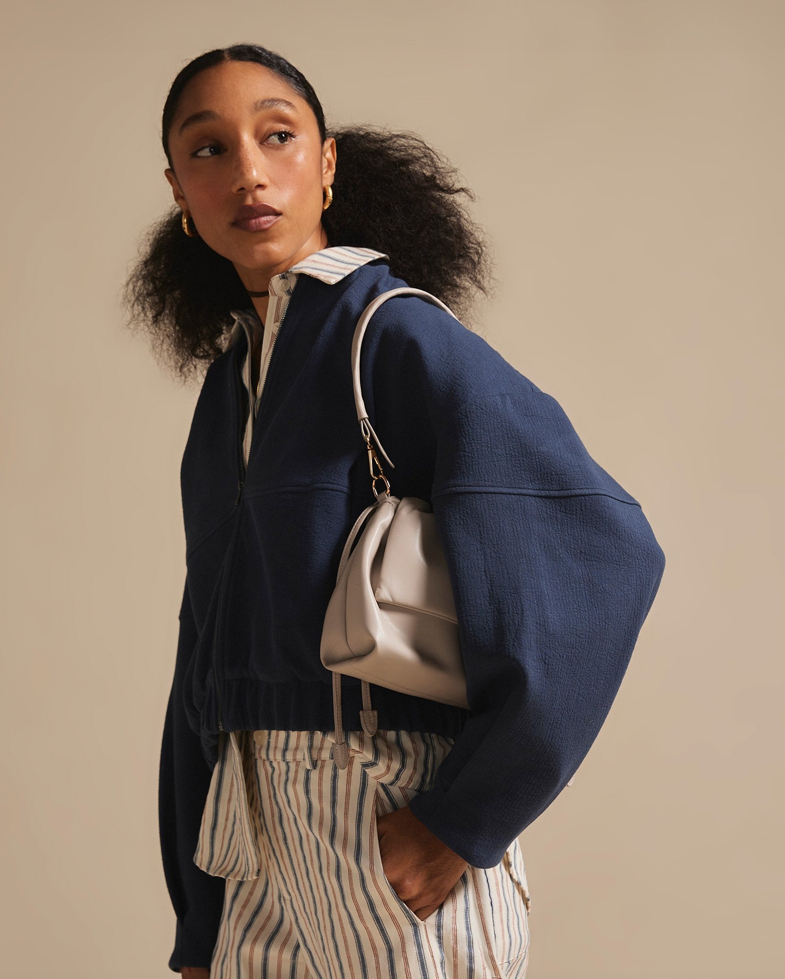 Jaqueta feminina bomber texturizada A. Niemeyer - Azul Escuro