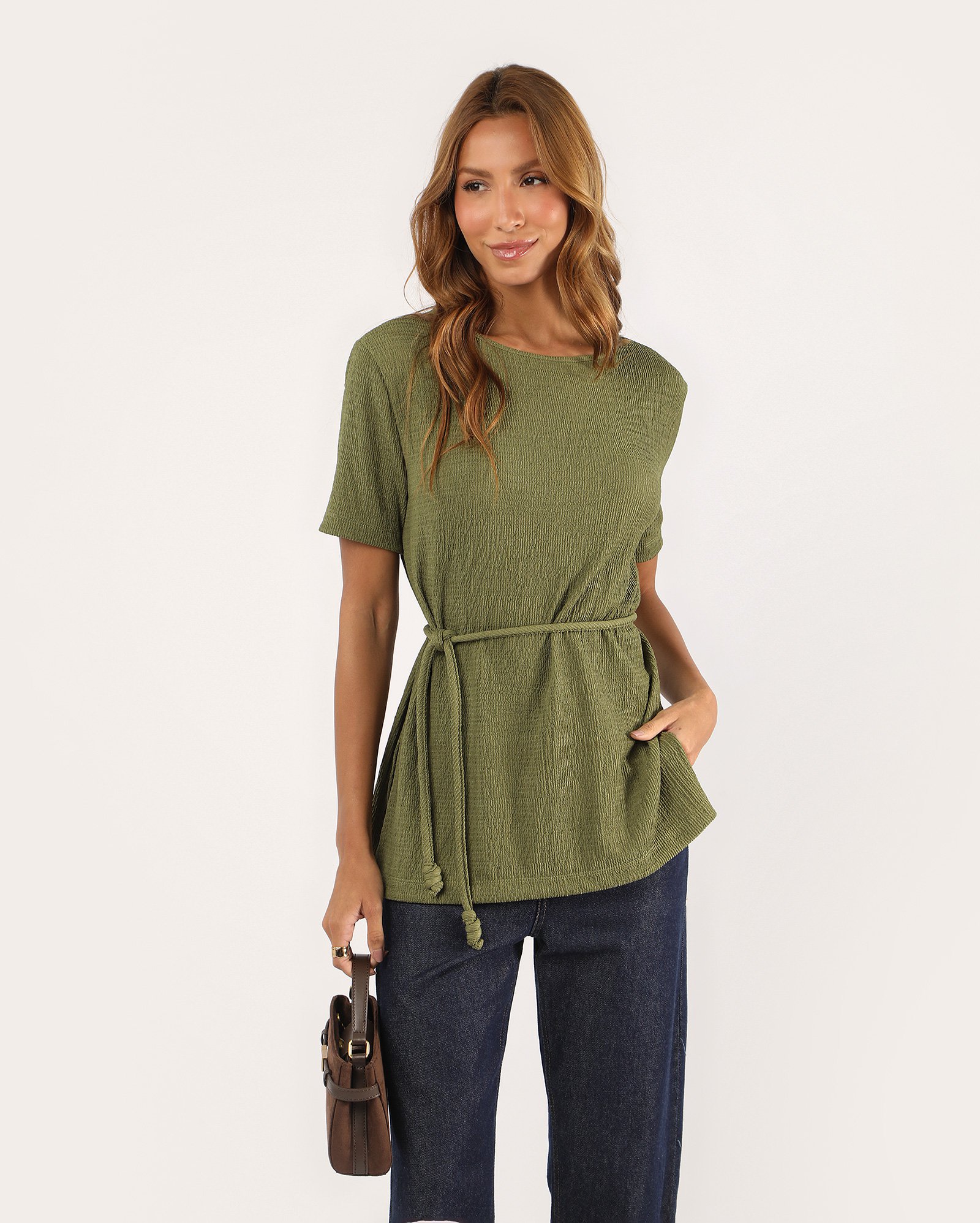 Blusa feminina texturizada com cordão de amarrar - verde