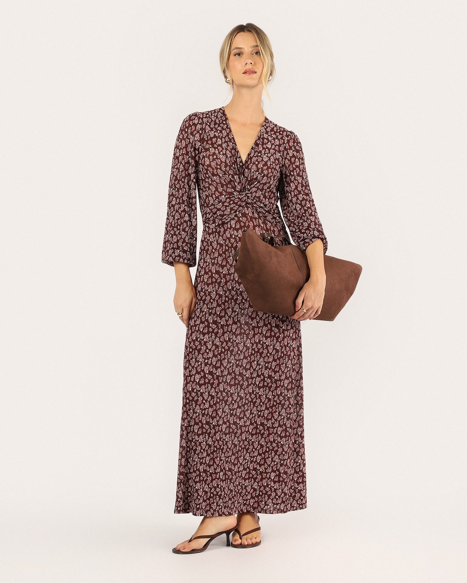 Vestido longo evasê floral com nó frontal - vinho