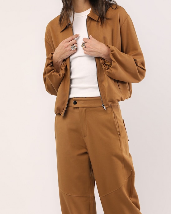 Calça feminina barrel com bolsos - marrom - Marrom Claro