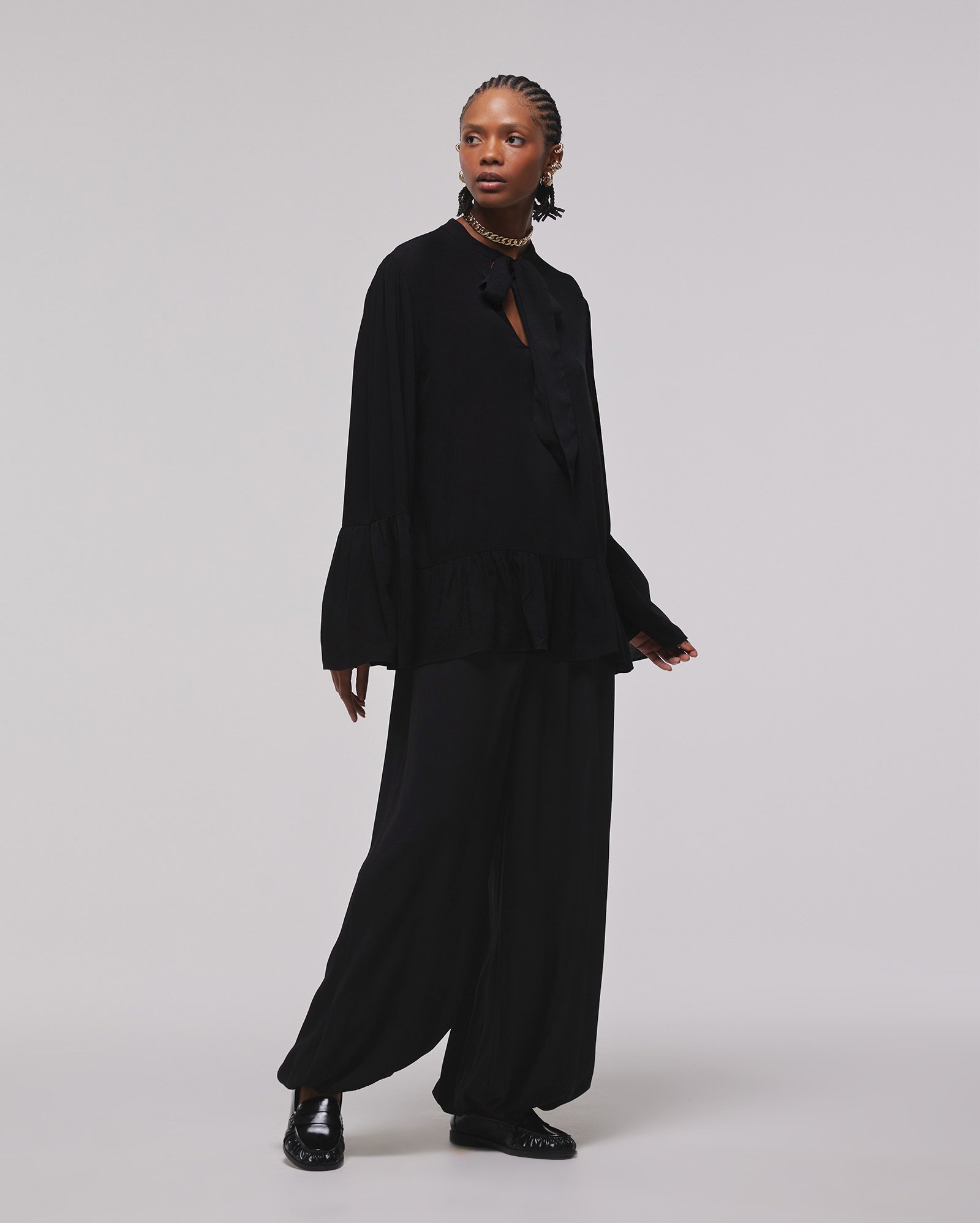Calça feminina aladim em viscose - preta | Juliana Jabour - Special Edition