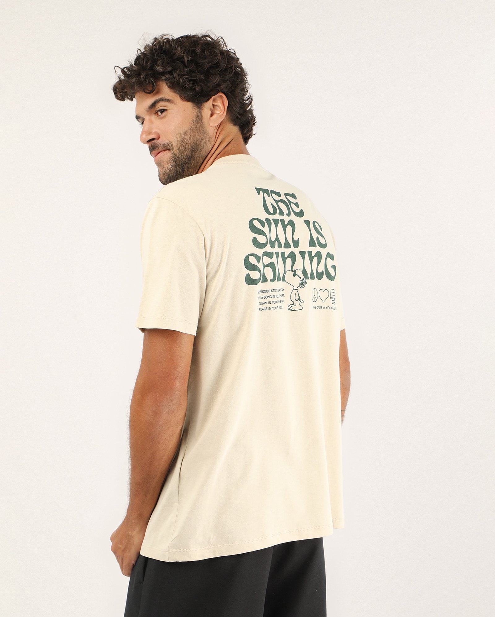 Camiseta masculina regular Snoopy - bege | Peanuts