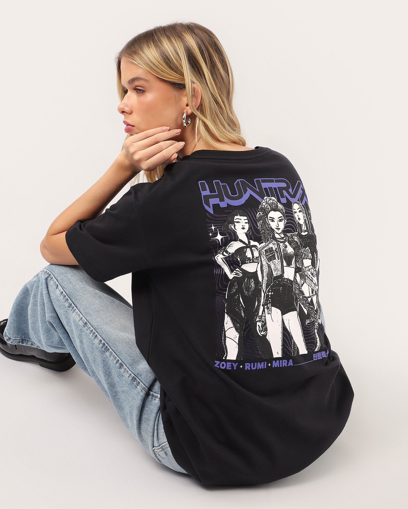 Camiseta feminina oversized Huntrix - preta | FANLAB