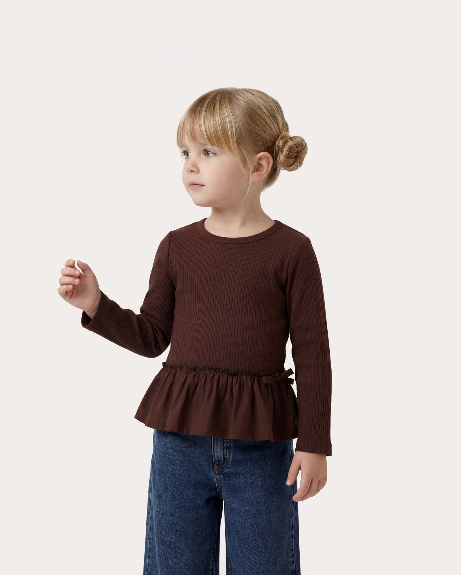 Blusa infantil regular canelada com babados 1-6A - marrom