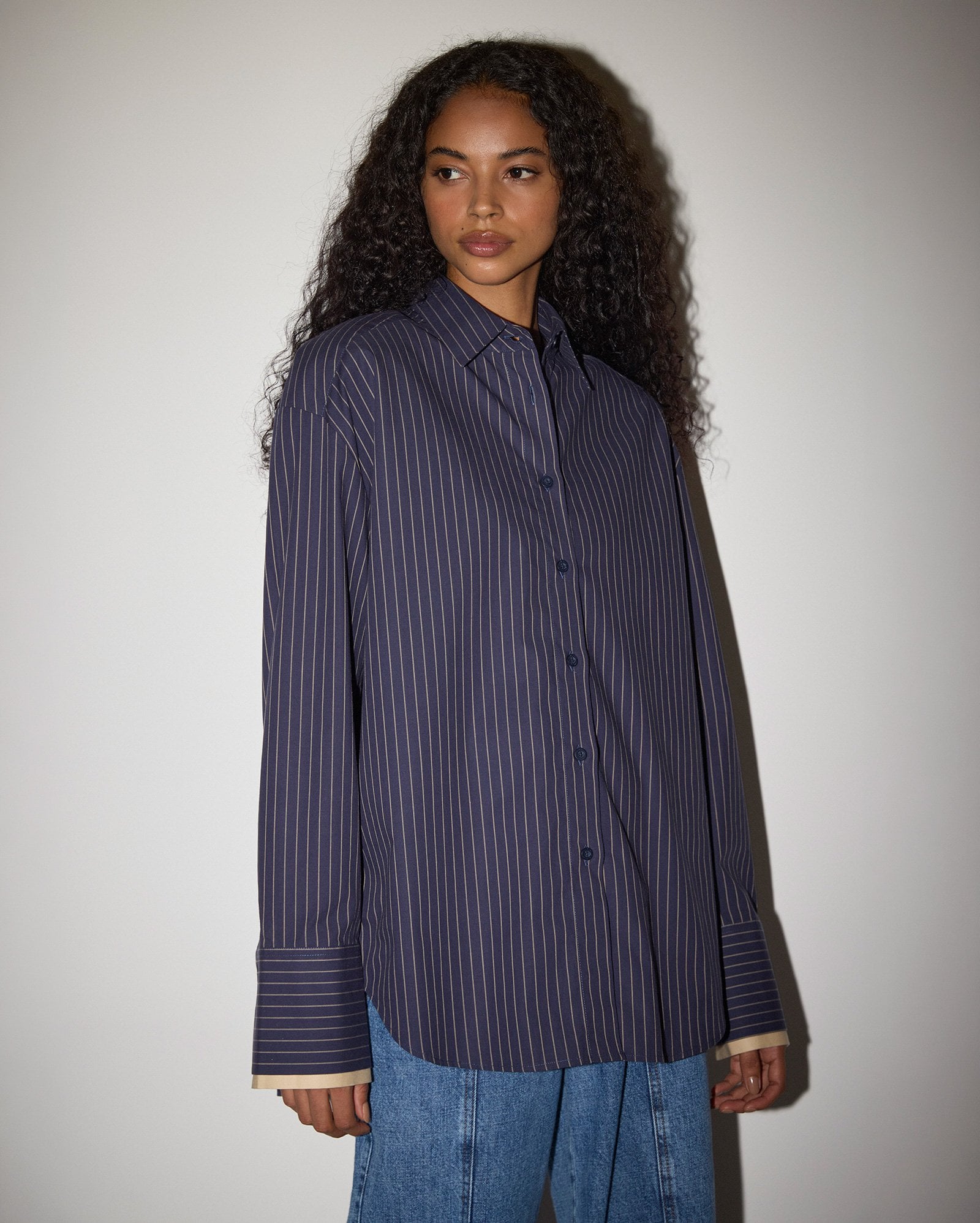Camisa feminina Pool oversized listrada - azul