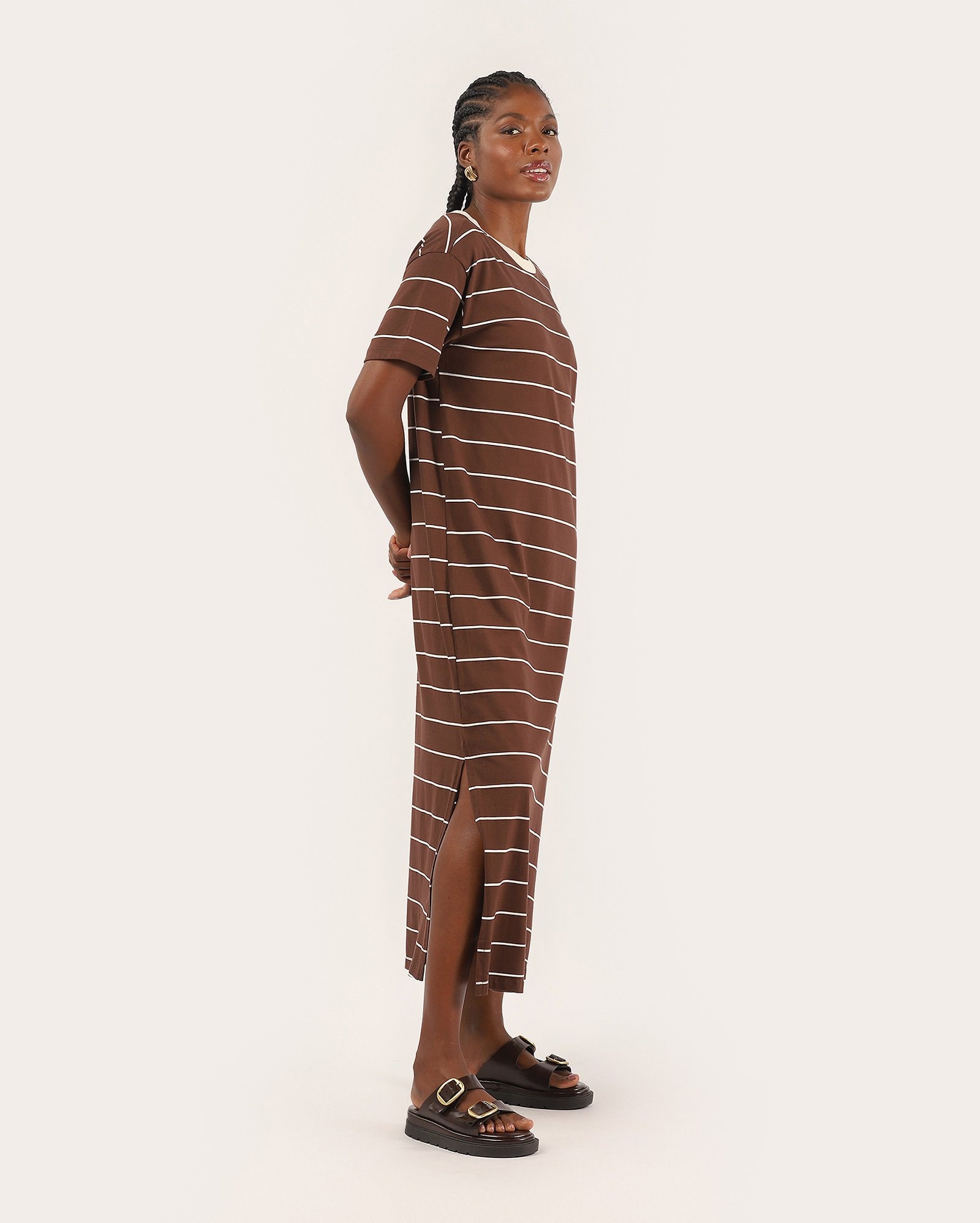 Vestido midi reto listrado - marrom