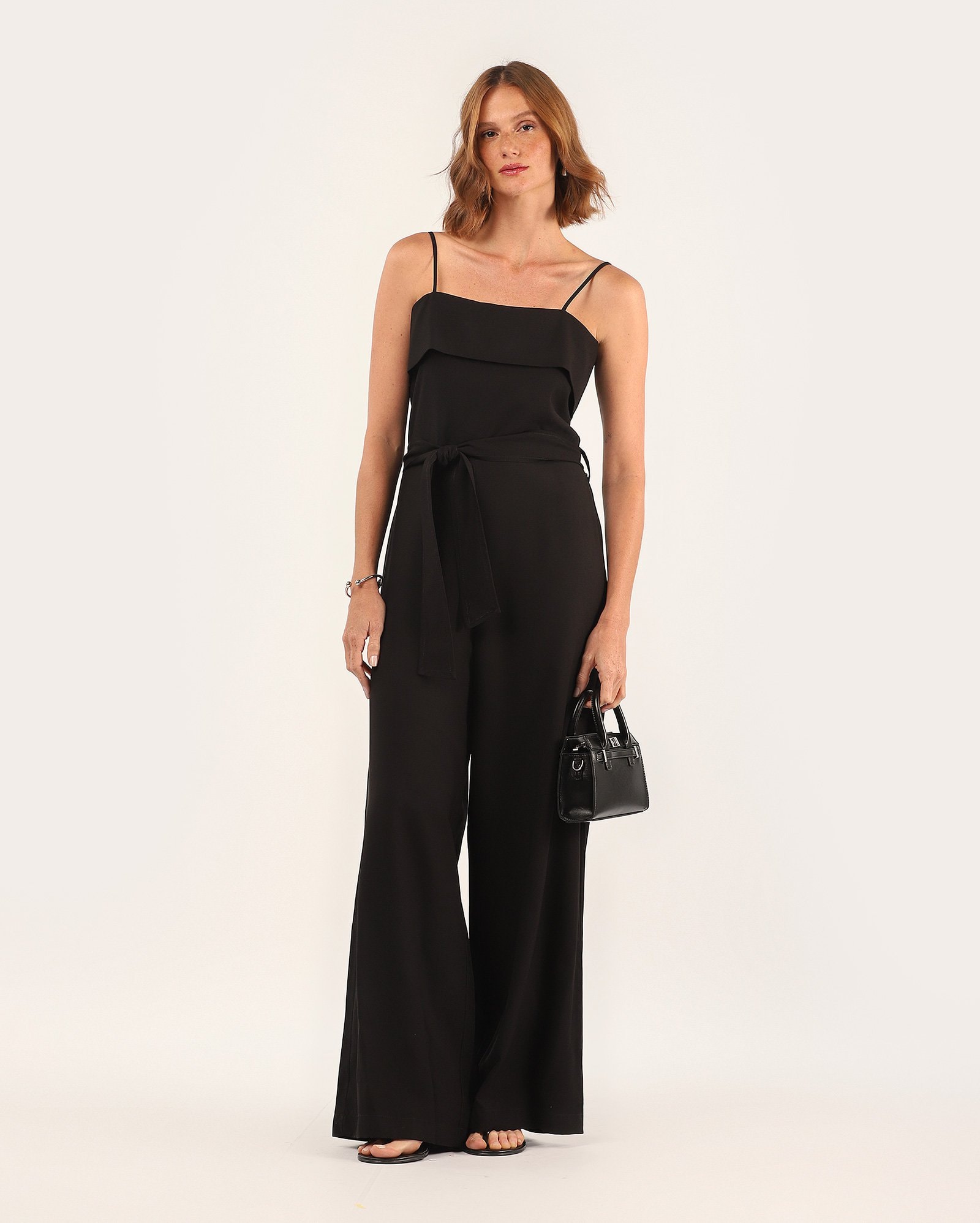Macacão feminino pantalona alças finas – preto