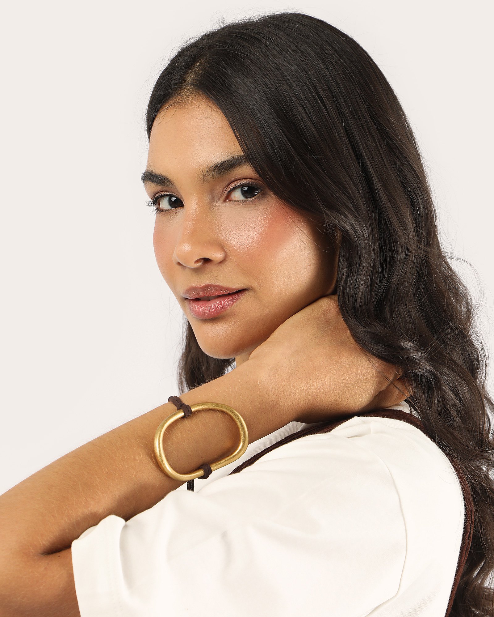 Pulseira feminina cordão orgânico A. Niemeyer - marrom