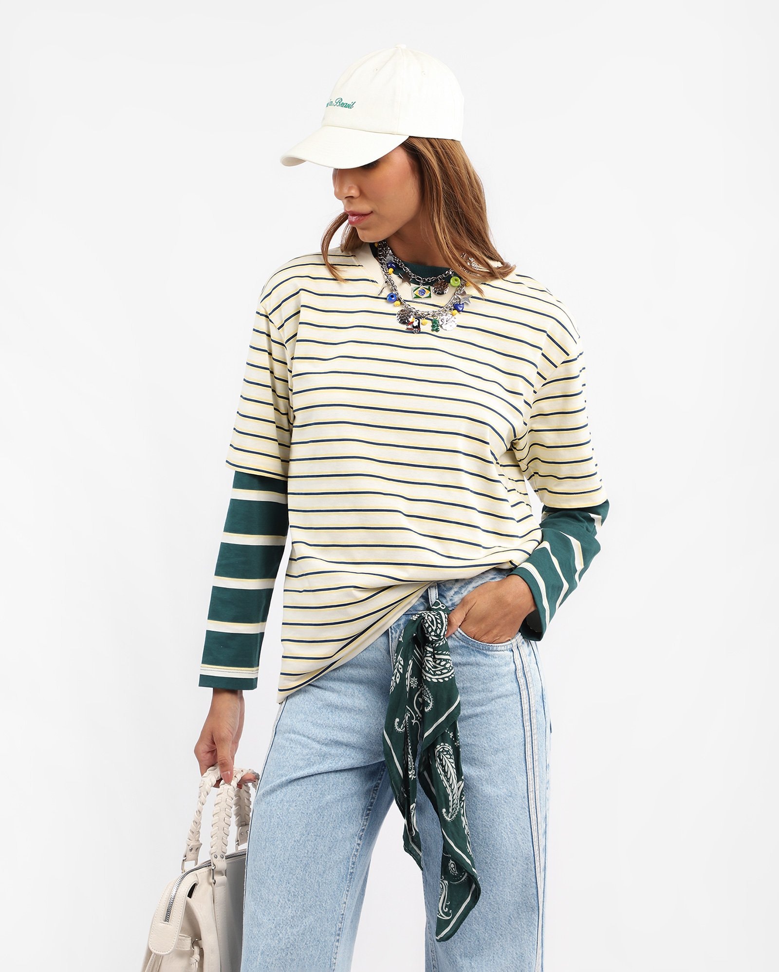 Camiseta feminina regular listrada - amarela