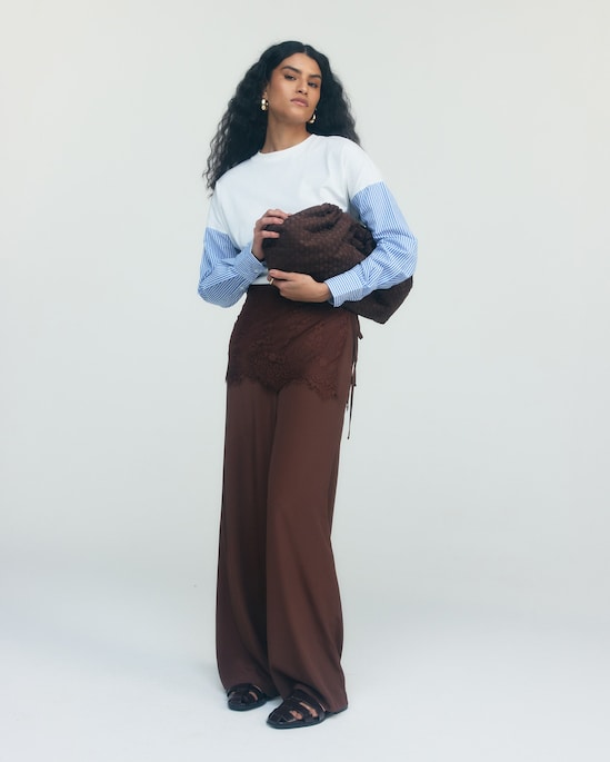 Calça feminina pantalona com renda - marrom