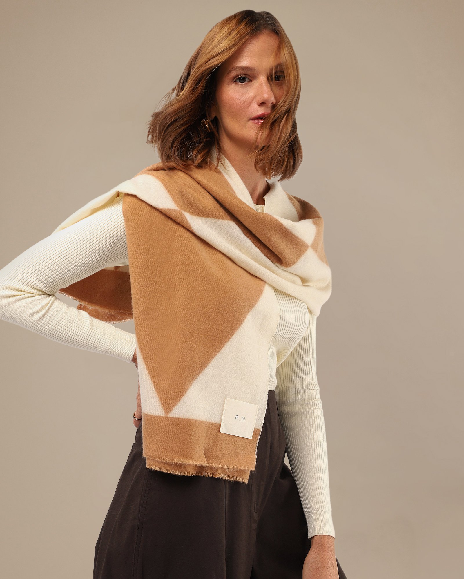 Lenço feminino pashmina A. Niemeyer - marrom