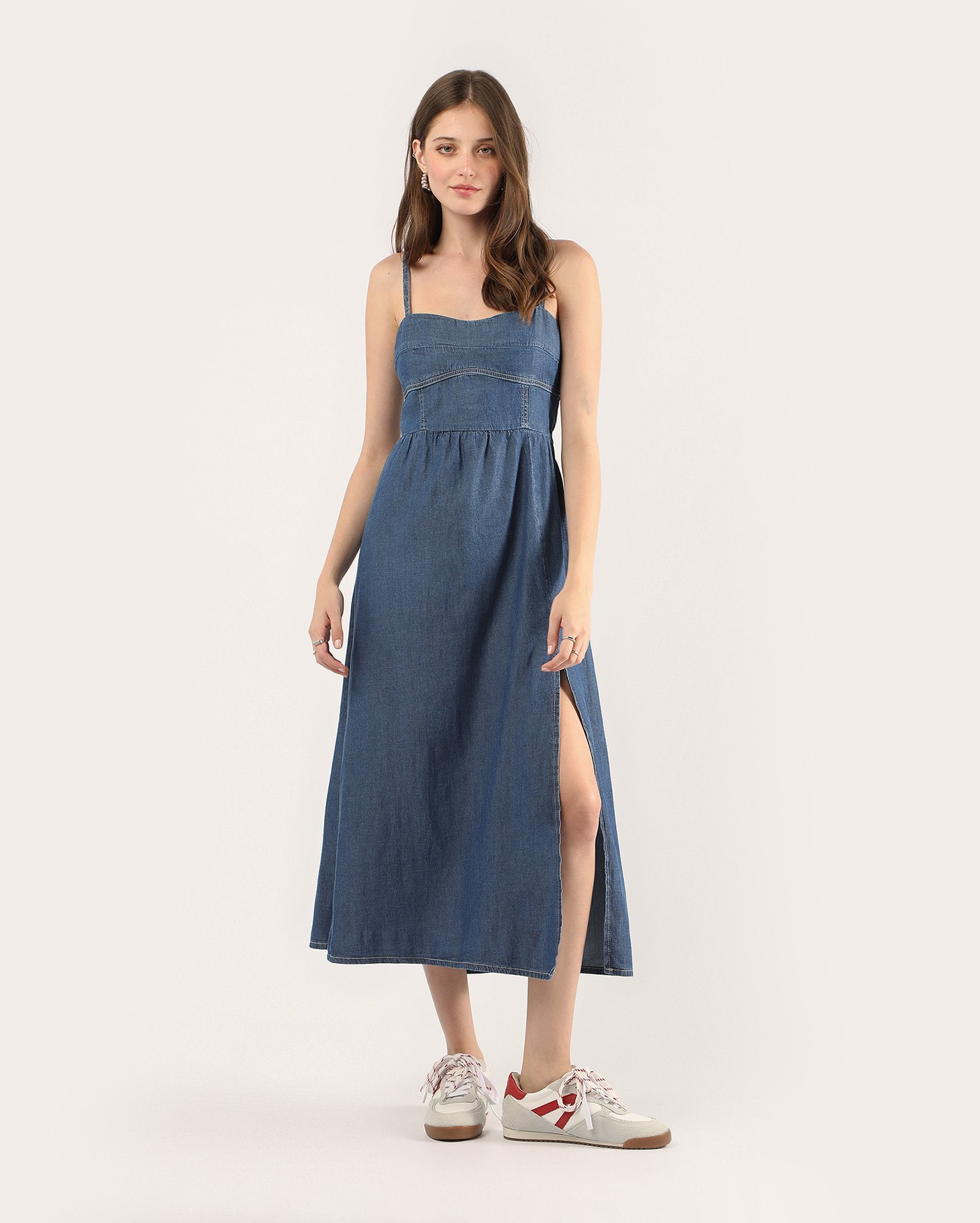 Vestido jeans midi evasê com fenda - denim escuro | Pool Jeans