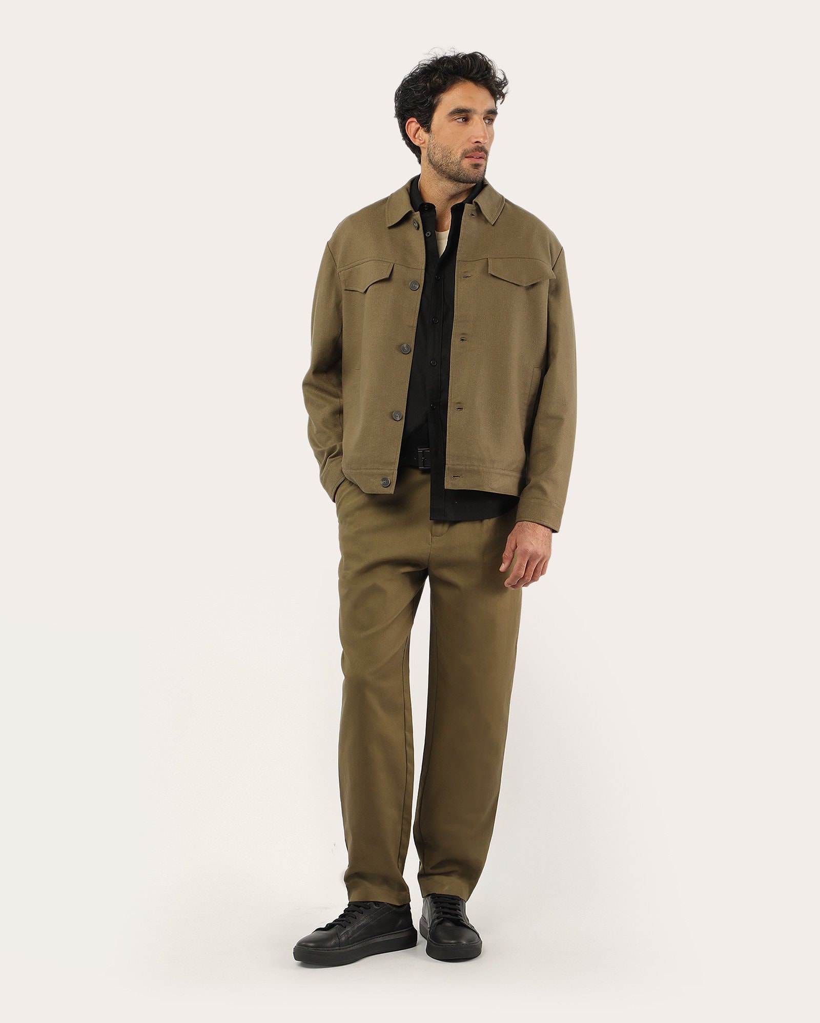 Calça masculina regular com linho alfaiatada - Verde Musgo