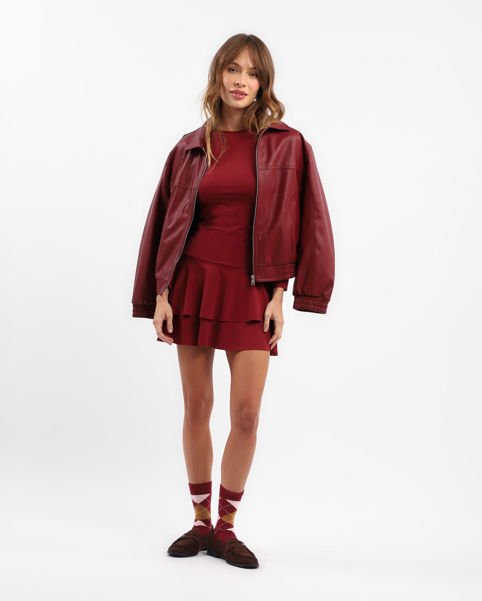 Vestido curto ajustado evasê em camadas - vermelho