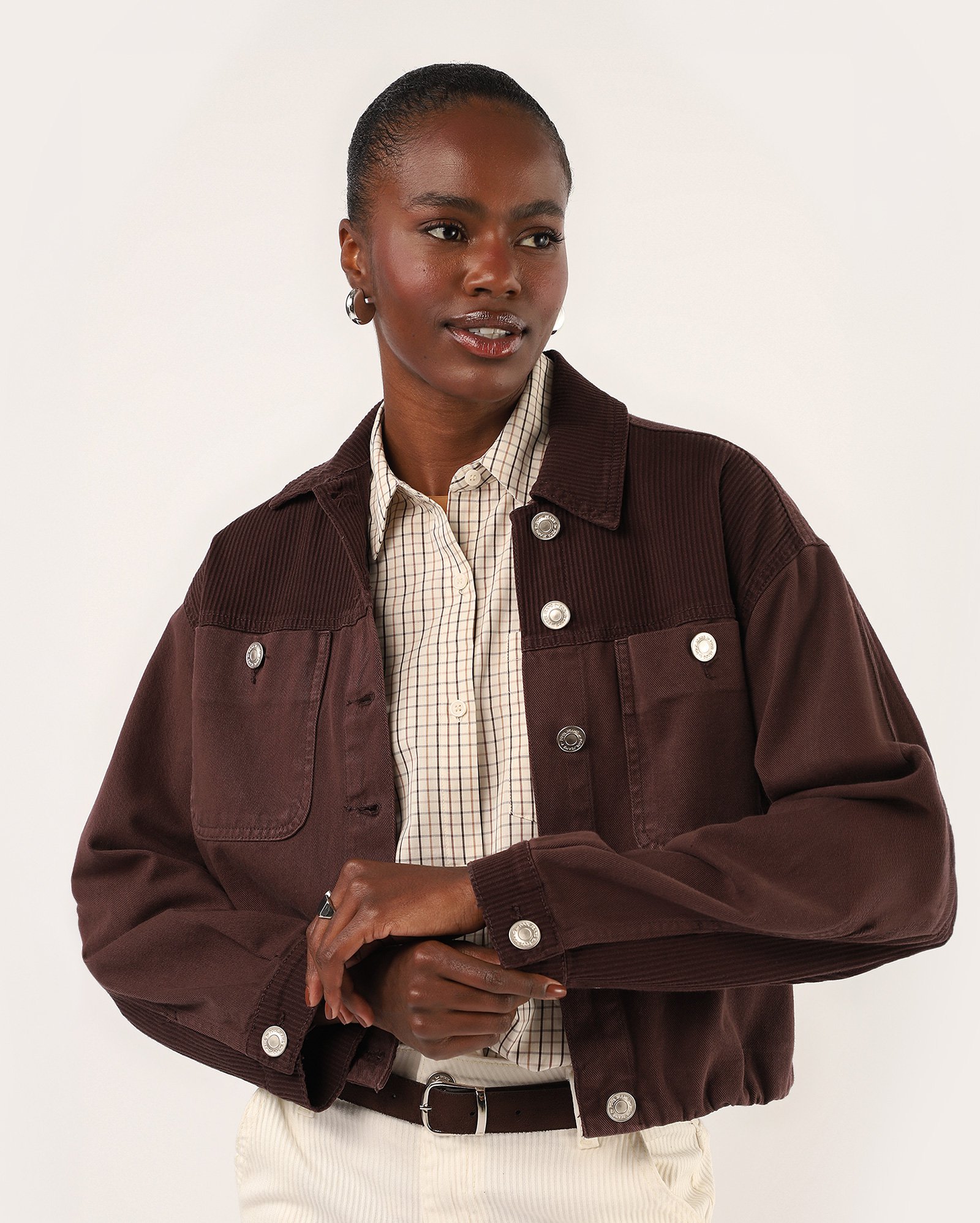 Jaqueta sarja feminina com recortes - marrom | Pool Jeans