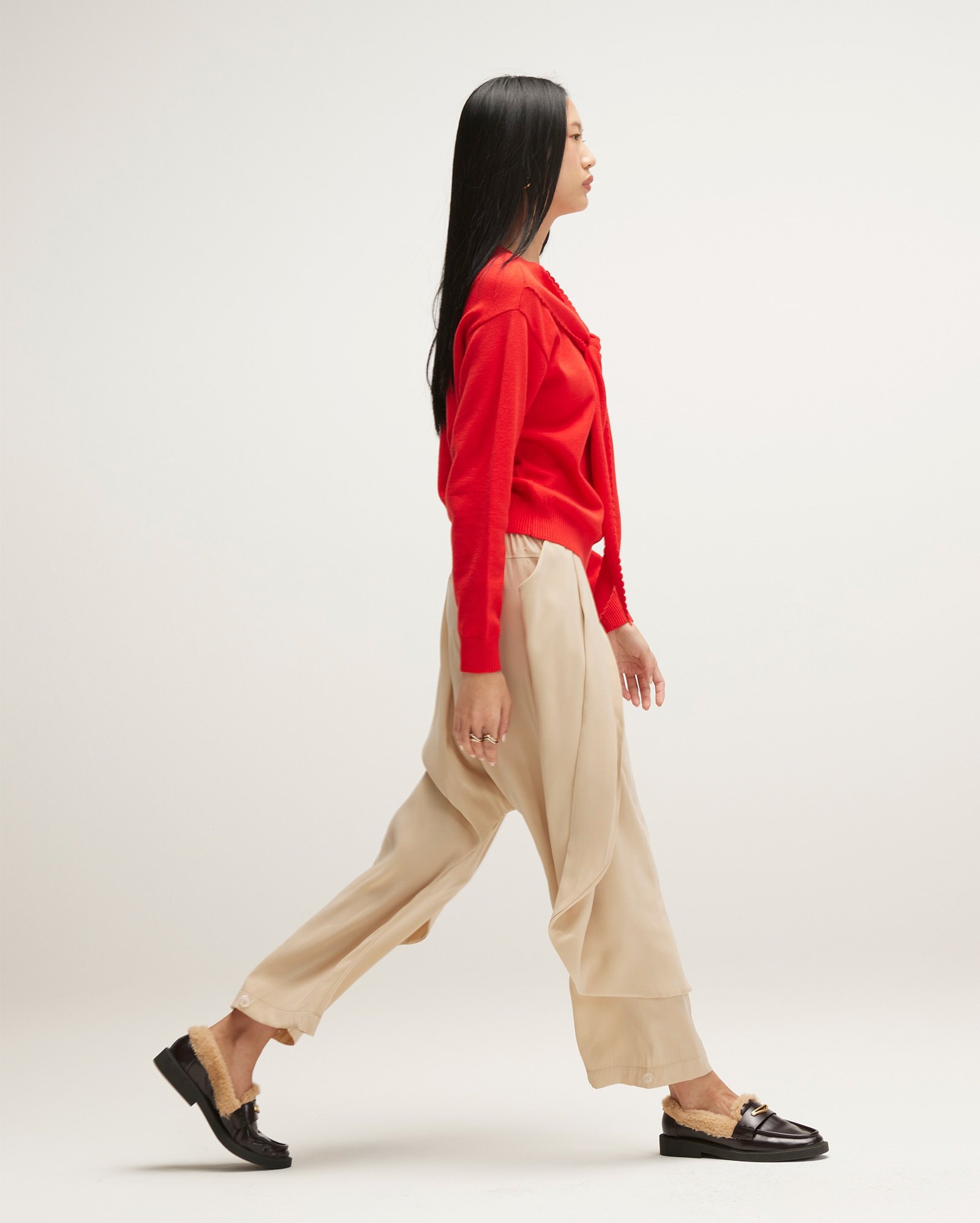 Calça feminina saruel em modal com sobreposição - Bege