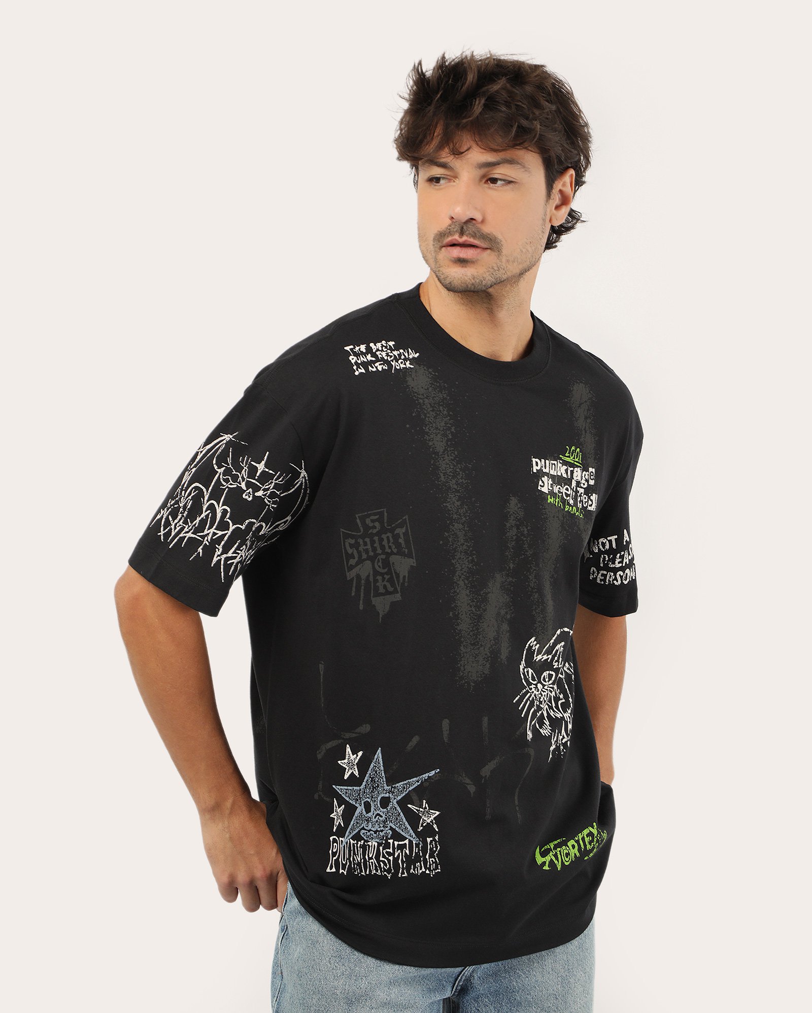 Camiseta masculina oversized estampada - preta