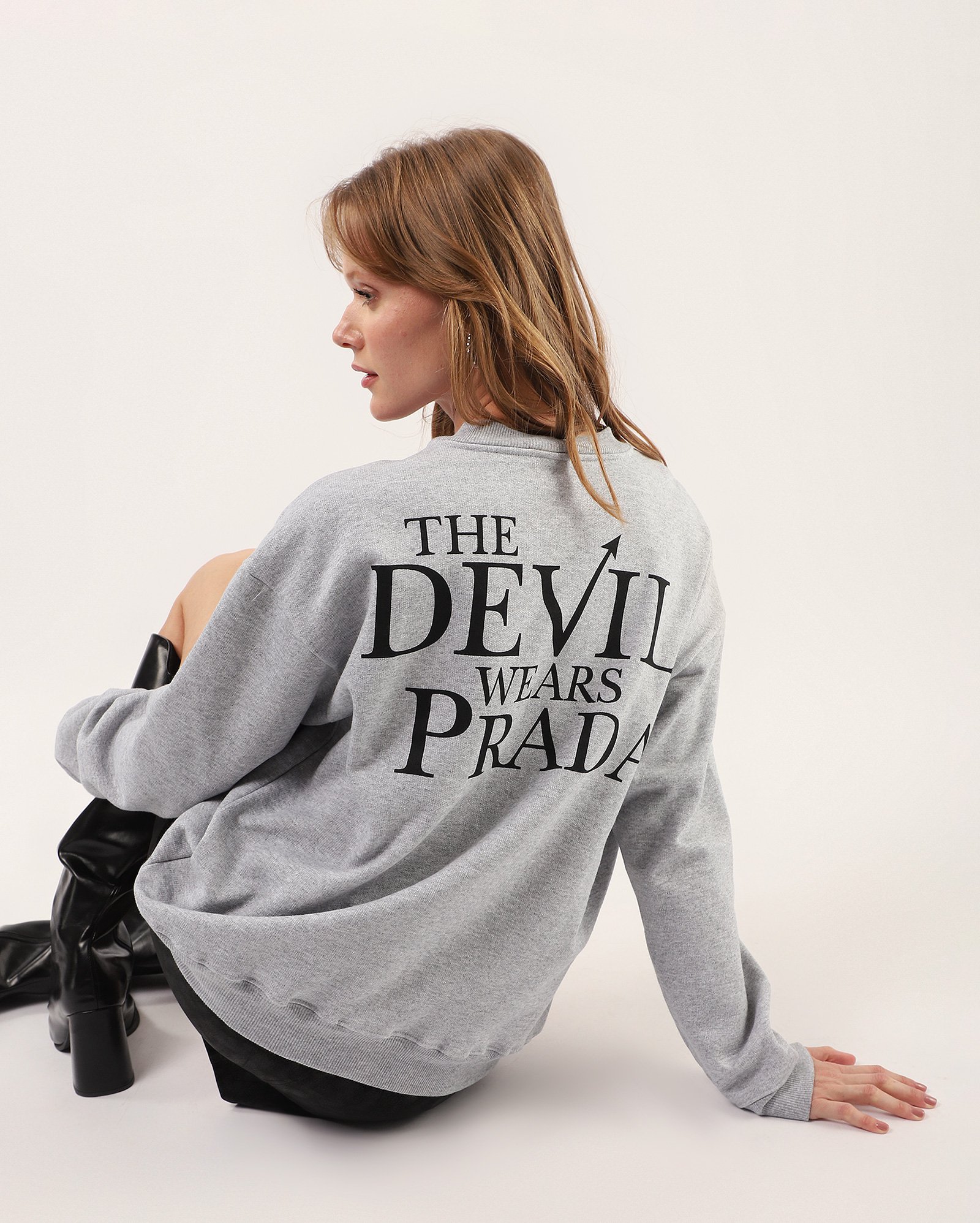 Blusa de moletom feminina - cinza | O Diabo veste Prada