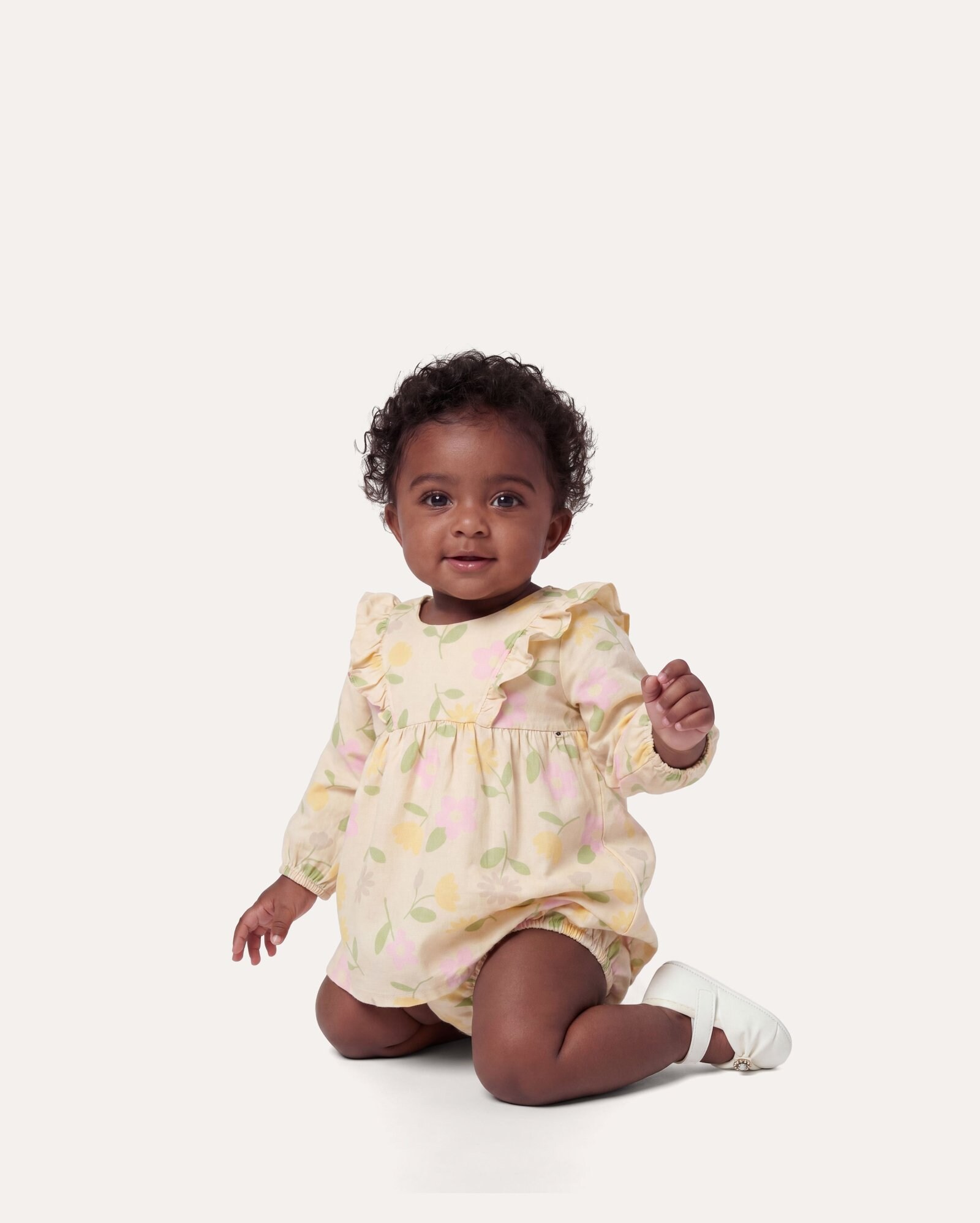 Vestido bebê evasê bufante floral - bege