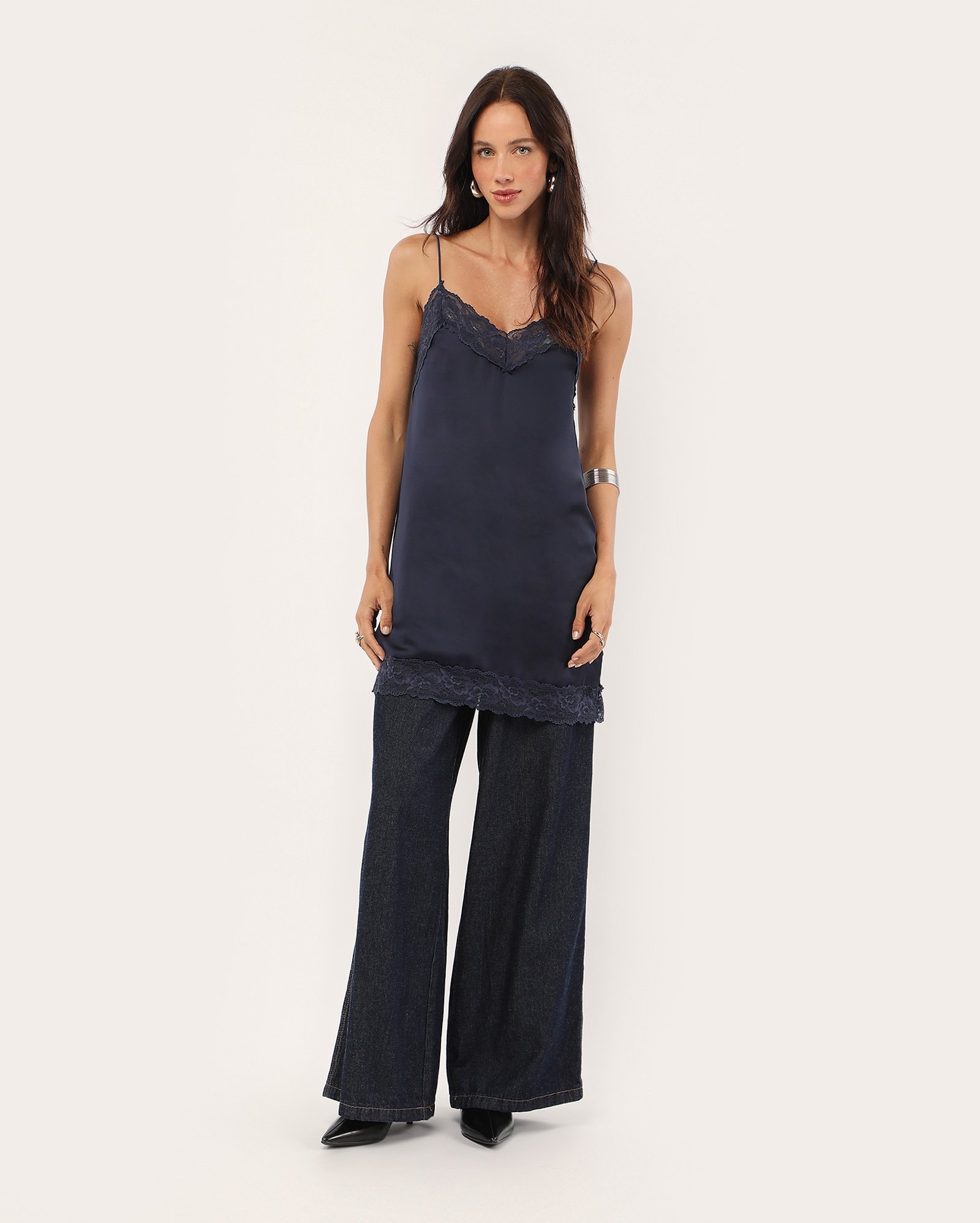Vestido curto feminino com renda - Azul Escuro