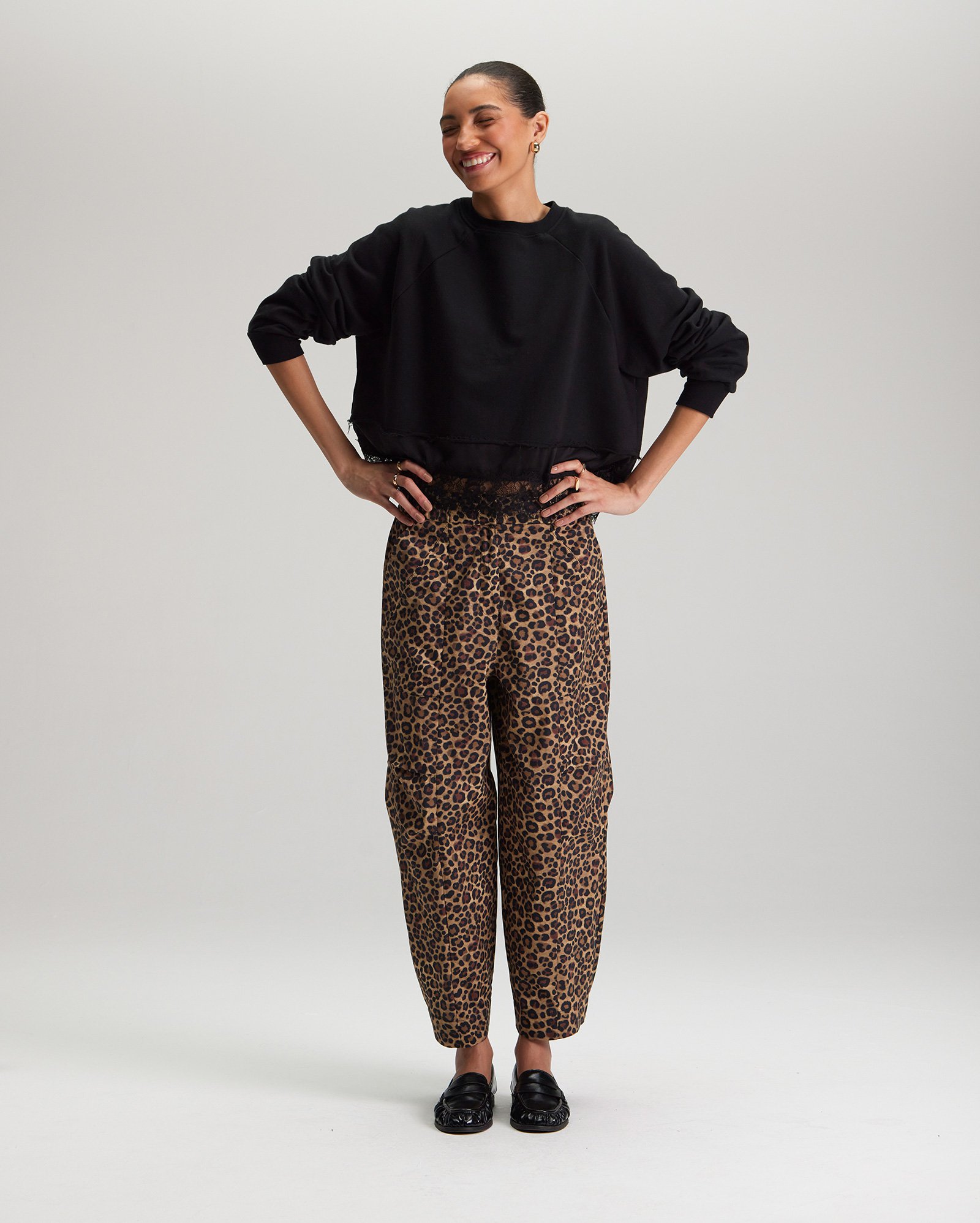 Calça feminina barrel onça - marrom