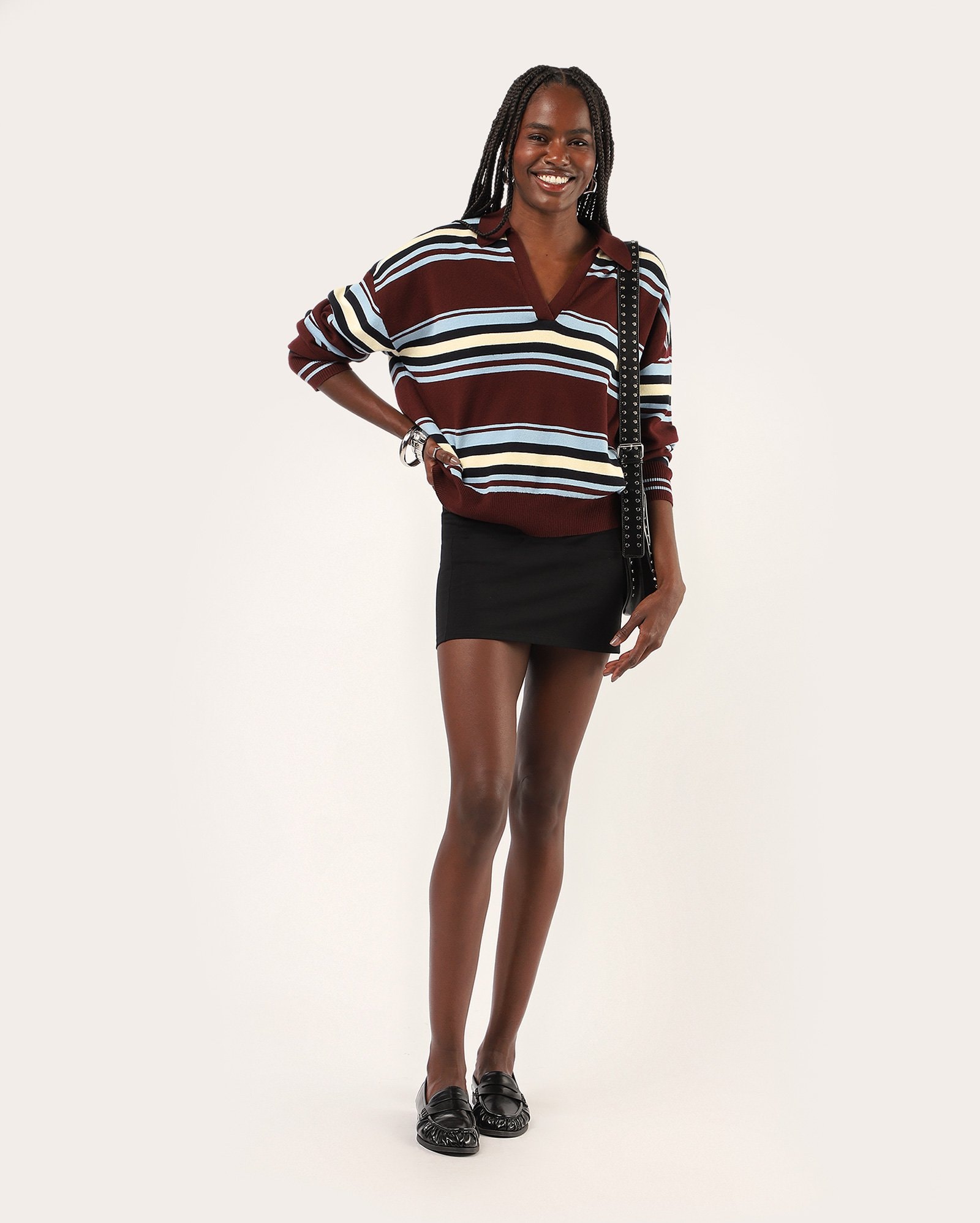 Mini saia básica ajustada - Preta